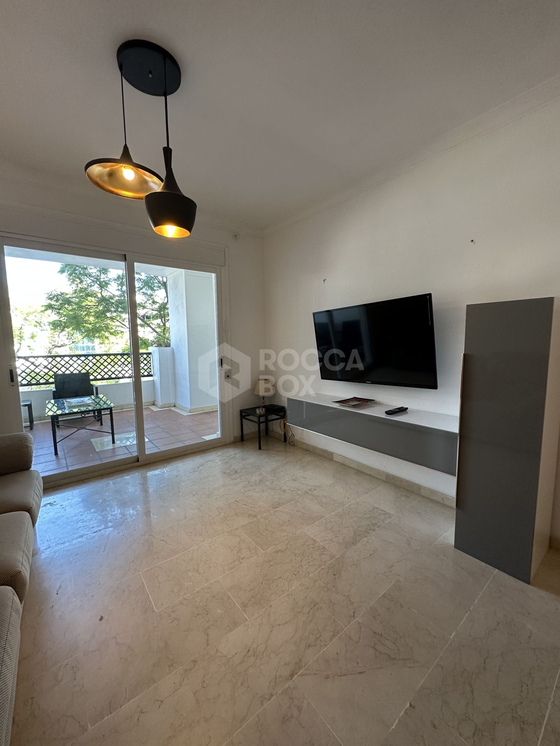 Renovated Apartment Located in Terrazes de Banus, Puerto Banus