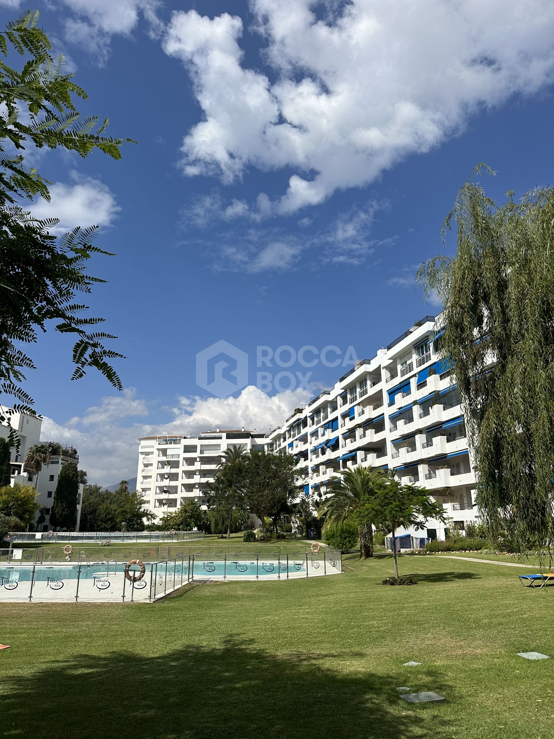 Renovated Apartment Located in Terrazes de Banus, Puerto Banus