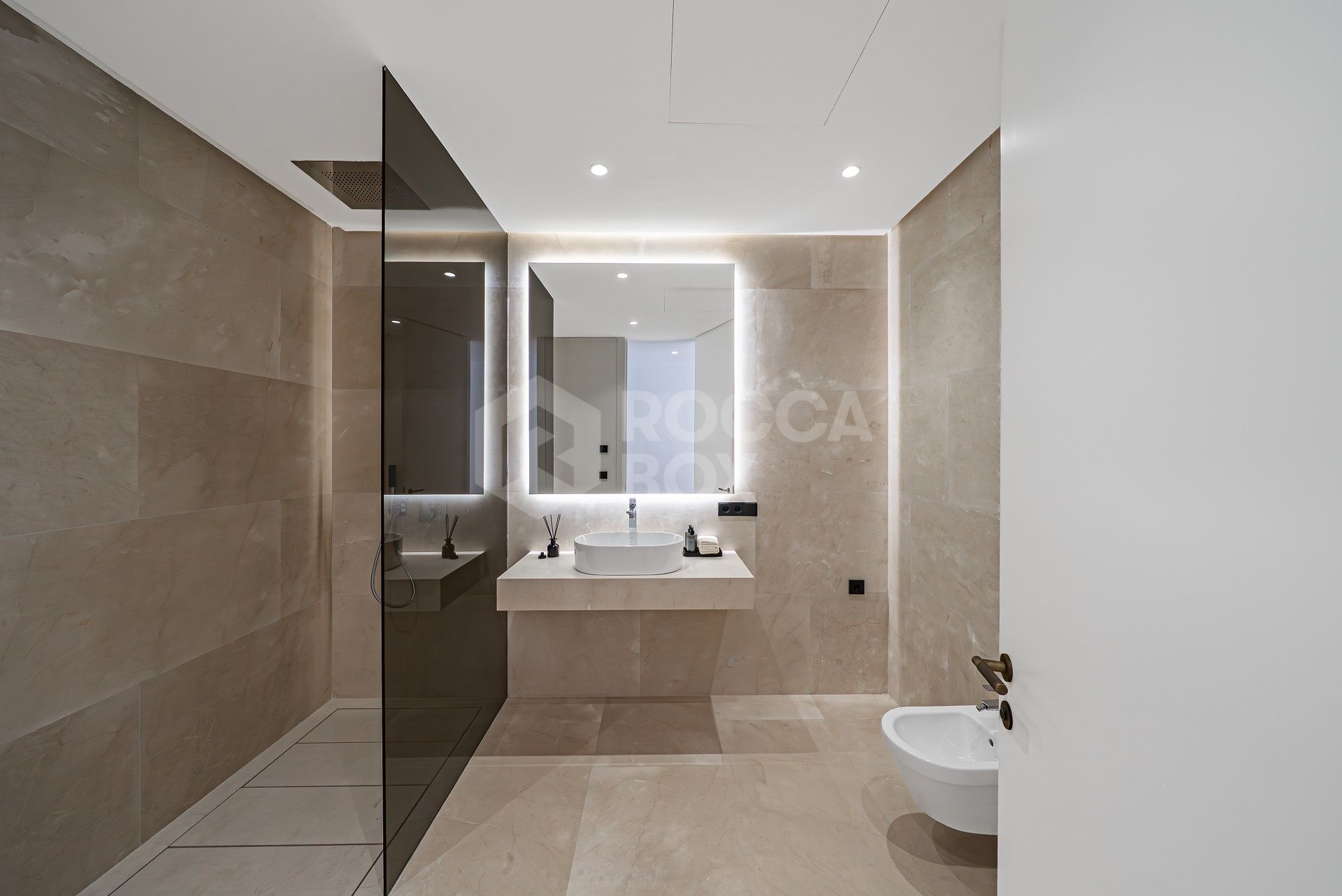 EXCLUSIVE DETACHED VILLAS IN LOMAS DE MARBELLA CLUB