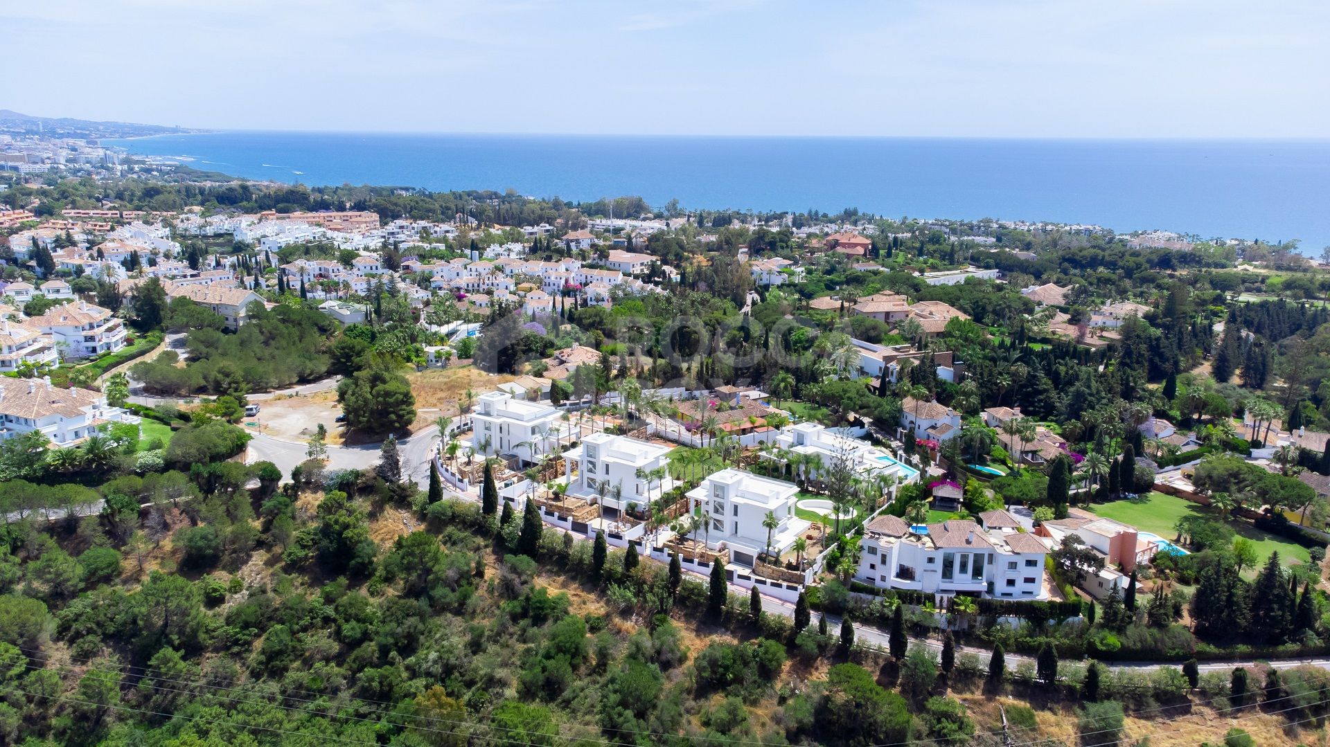 EXCLUSIVE DETACHED VILLAS IN LOMAS DE MARBELLA CLUB