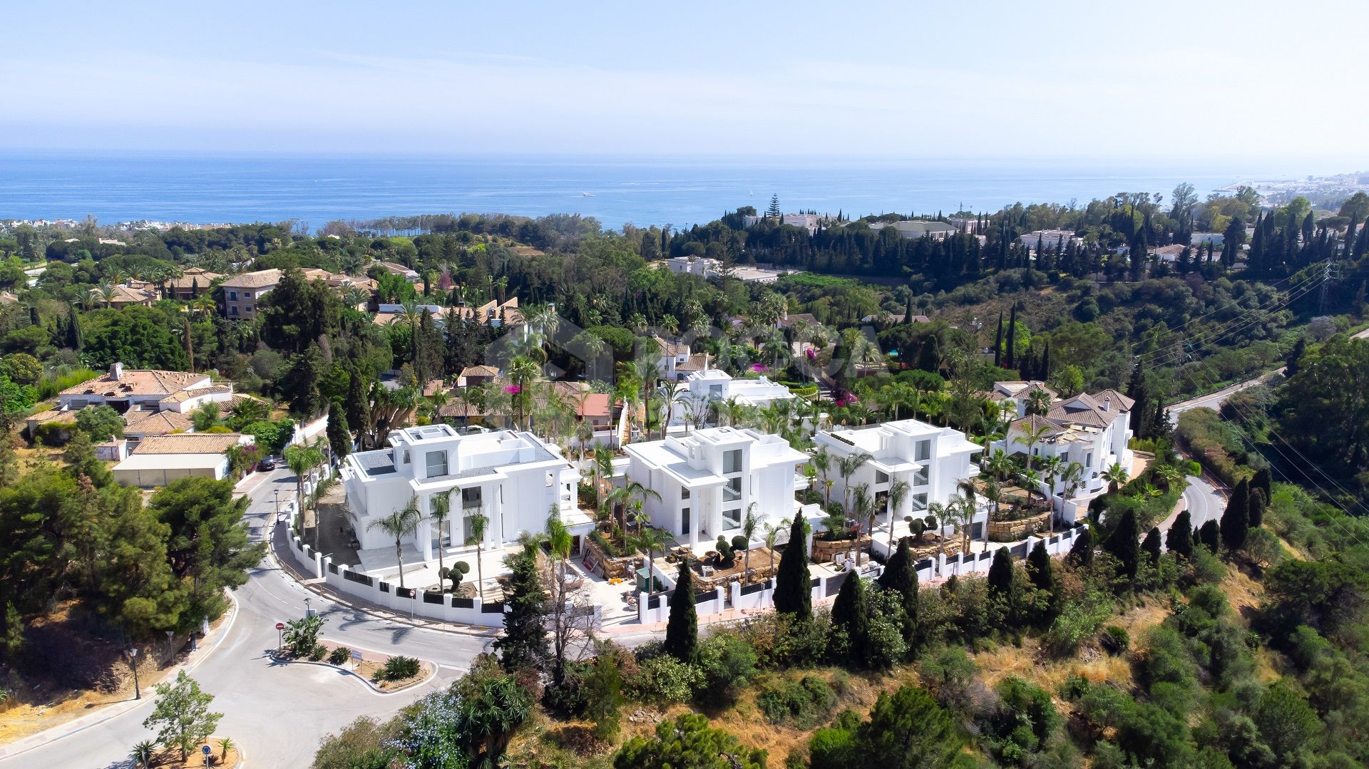 EXCLUSIVE DETACHED VILLAS IN LOMAS DE MARBELLA CLUB