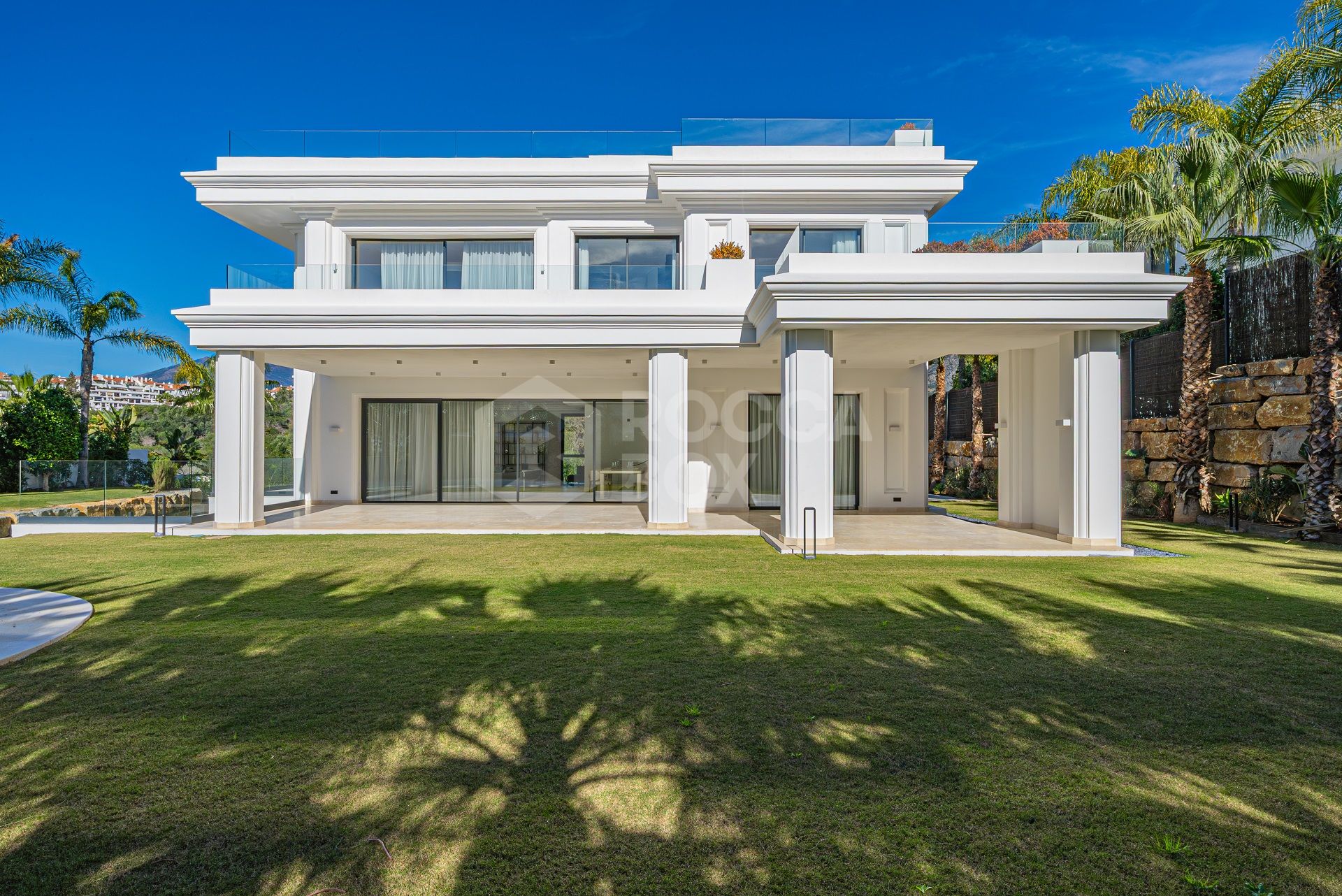 EXCLUSIVE DETACHED VILLAS IN LOMAS DE MARBELLA CLUB