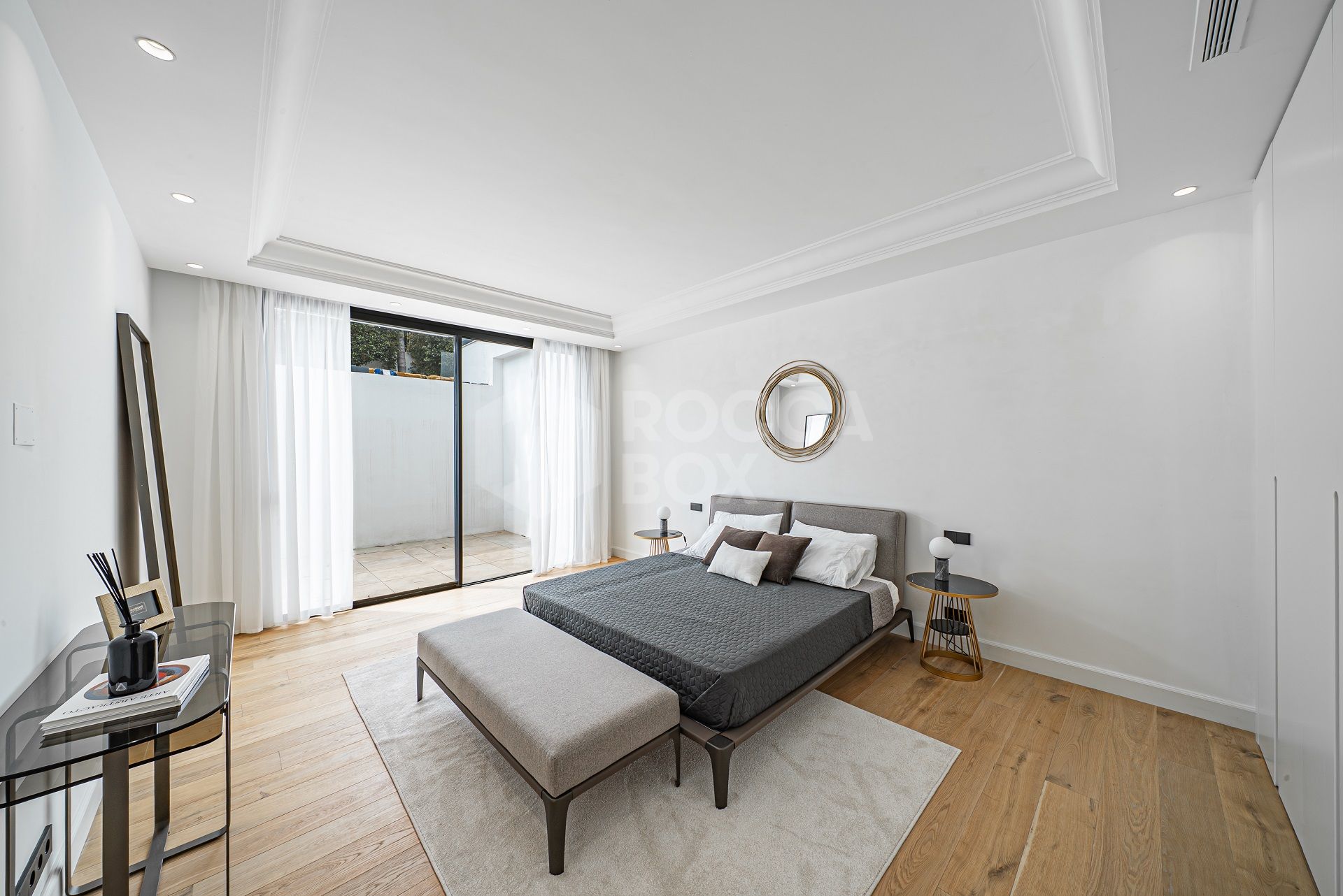 EXCLUSIVE DETACHED VILLAS IN LOMAS DE MARBELLA CLUB