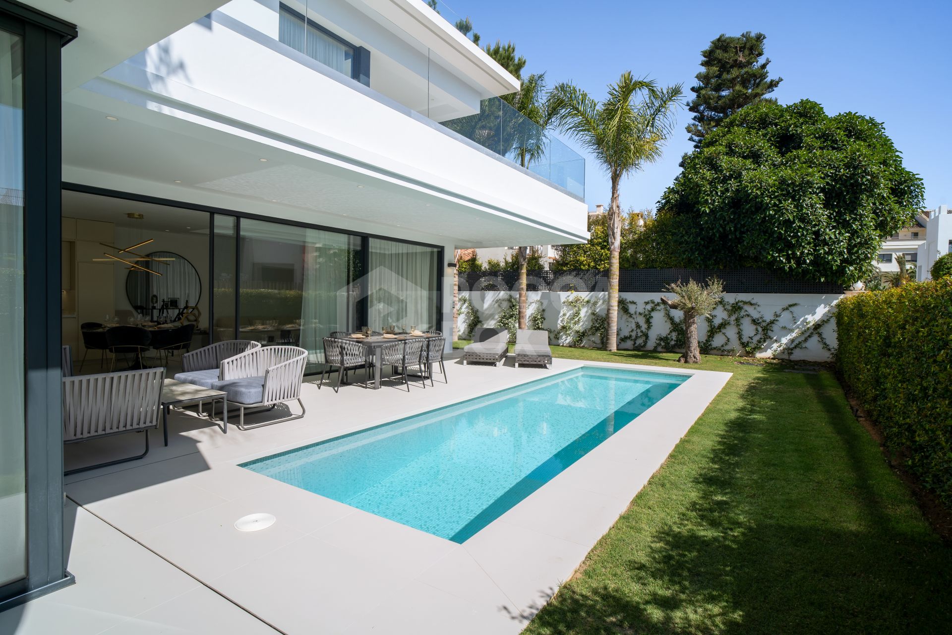 Modern Villa located in Rio Verde, Golden Mile, 100 m from the beach