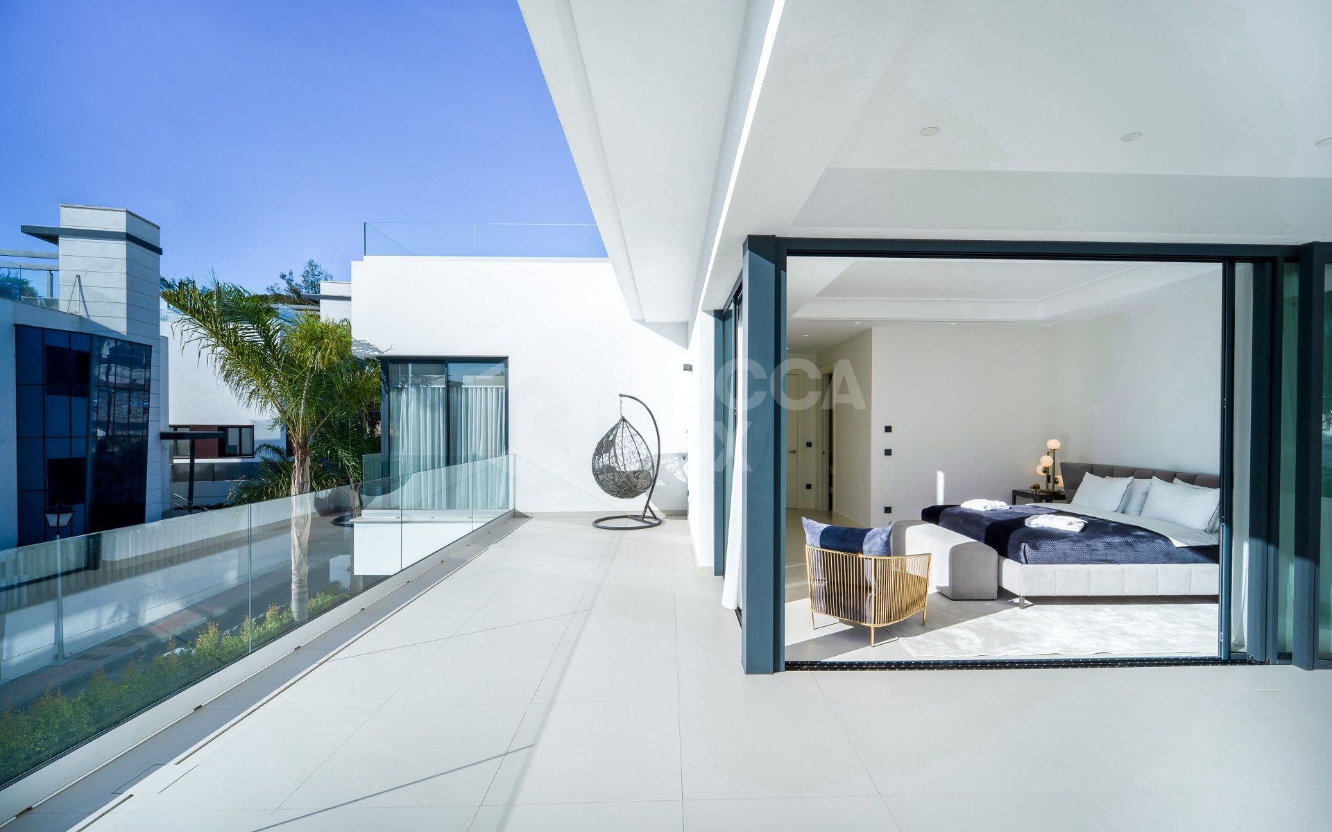 Modern Villa located in Rio Verde, Golden Mile, 100 m from the beach