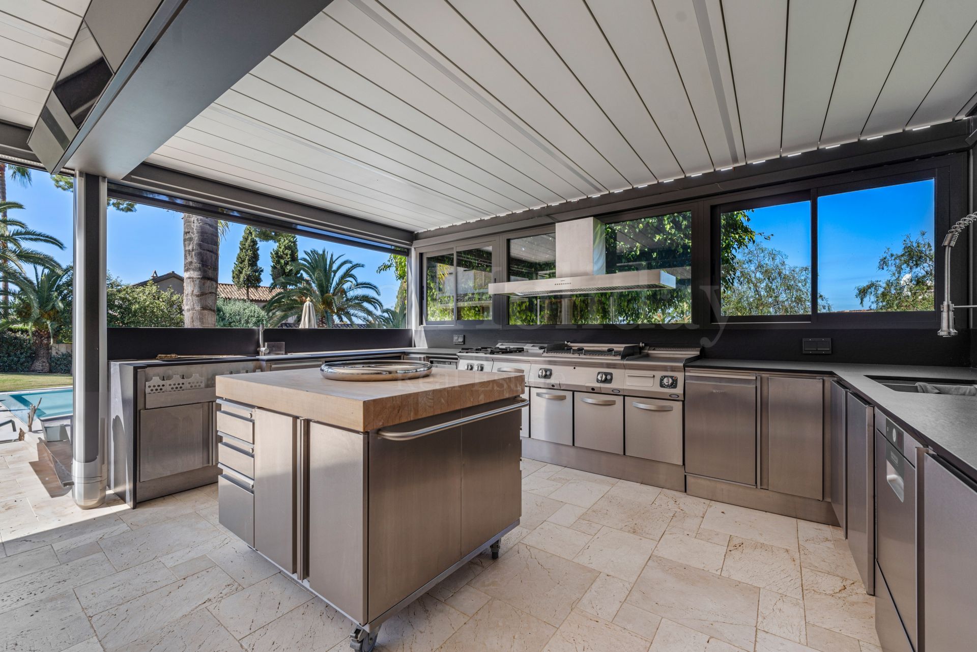 Villa en Rio Real, Marbella