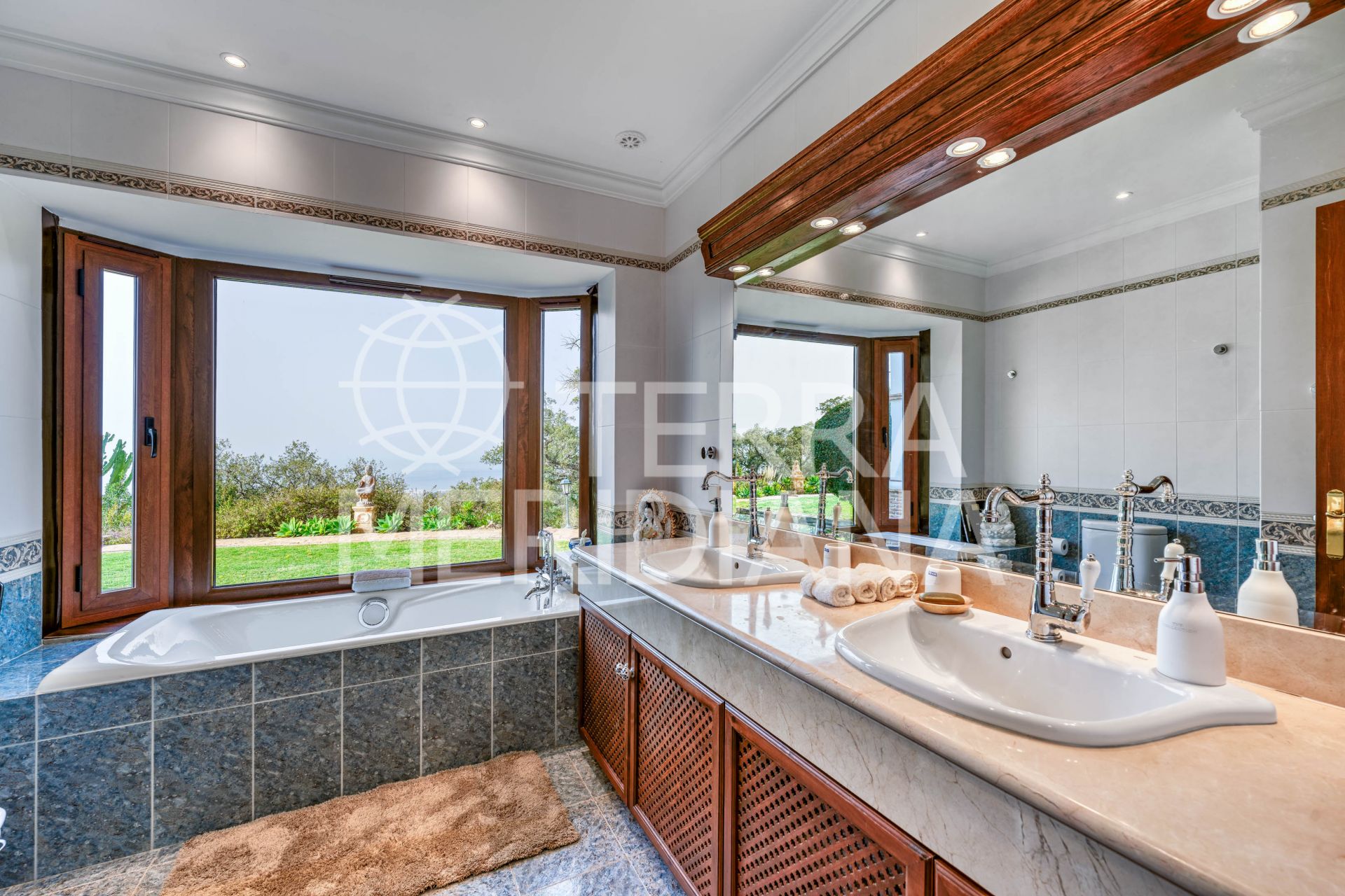 Finca in La Mairena, Marbella