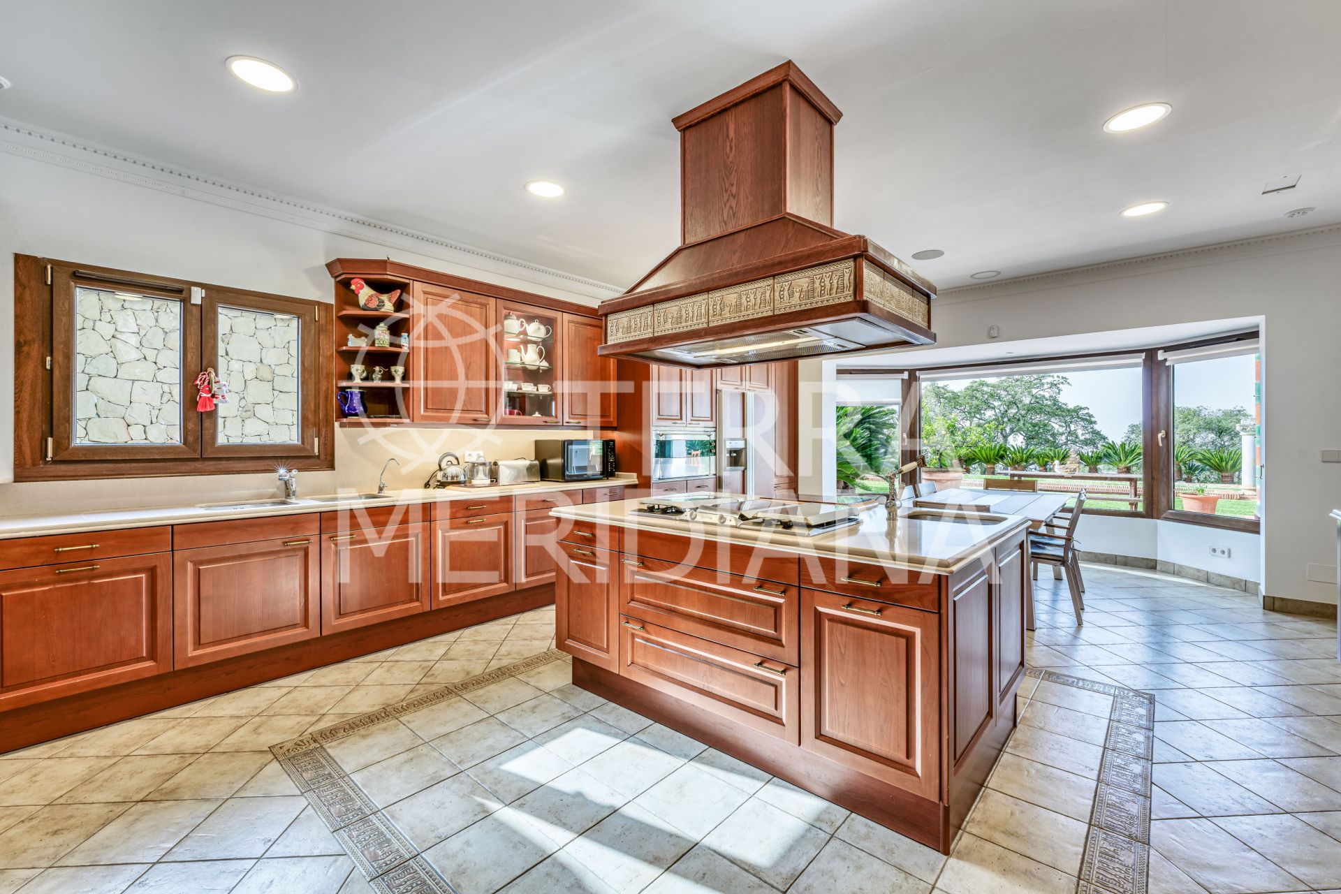 Finca in La Mairena, Marbella