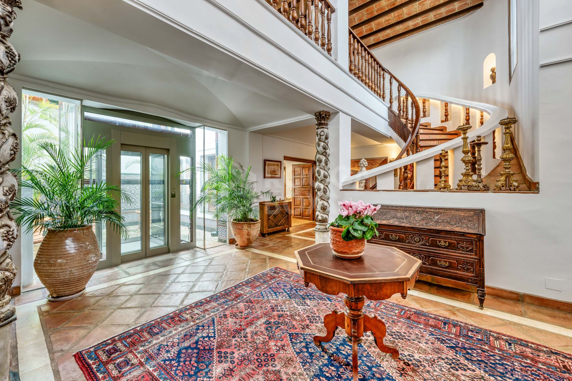 Astonishing country estate with sea views in La Mairena