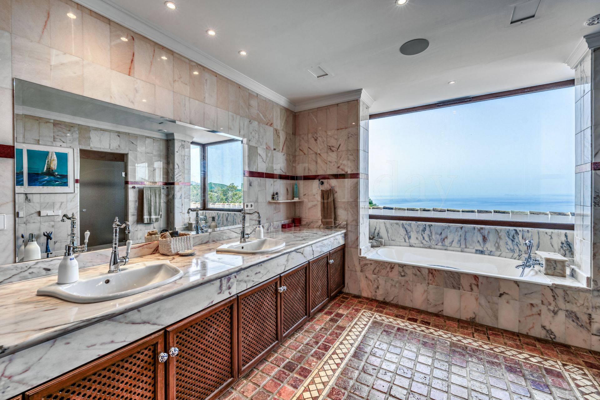 Finca en La Mairena, Marbella