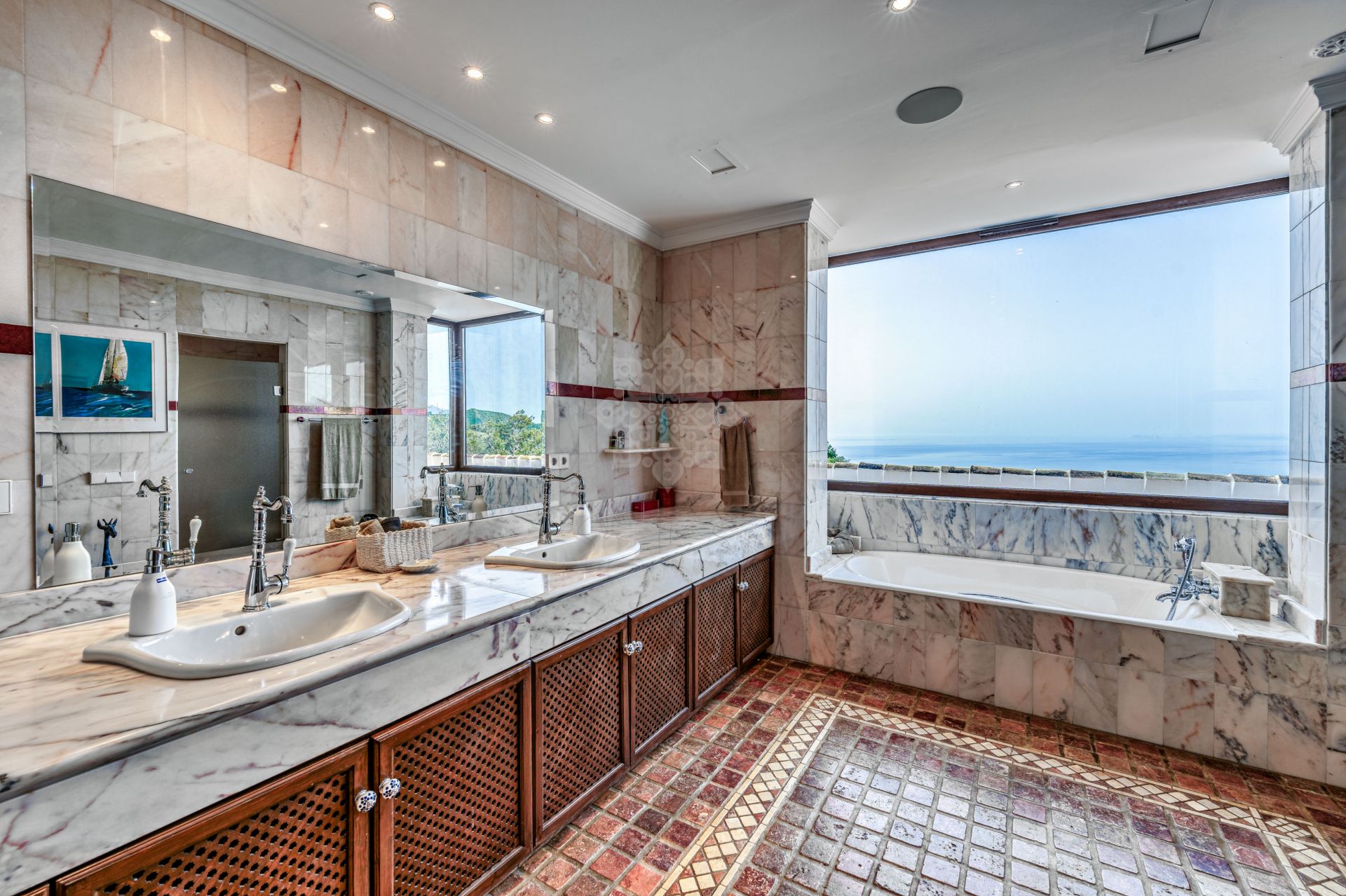 Finca en La Mairena, Marbella