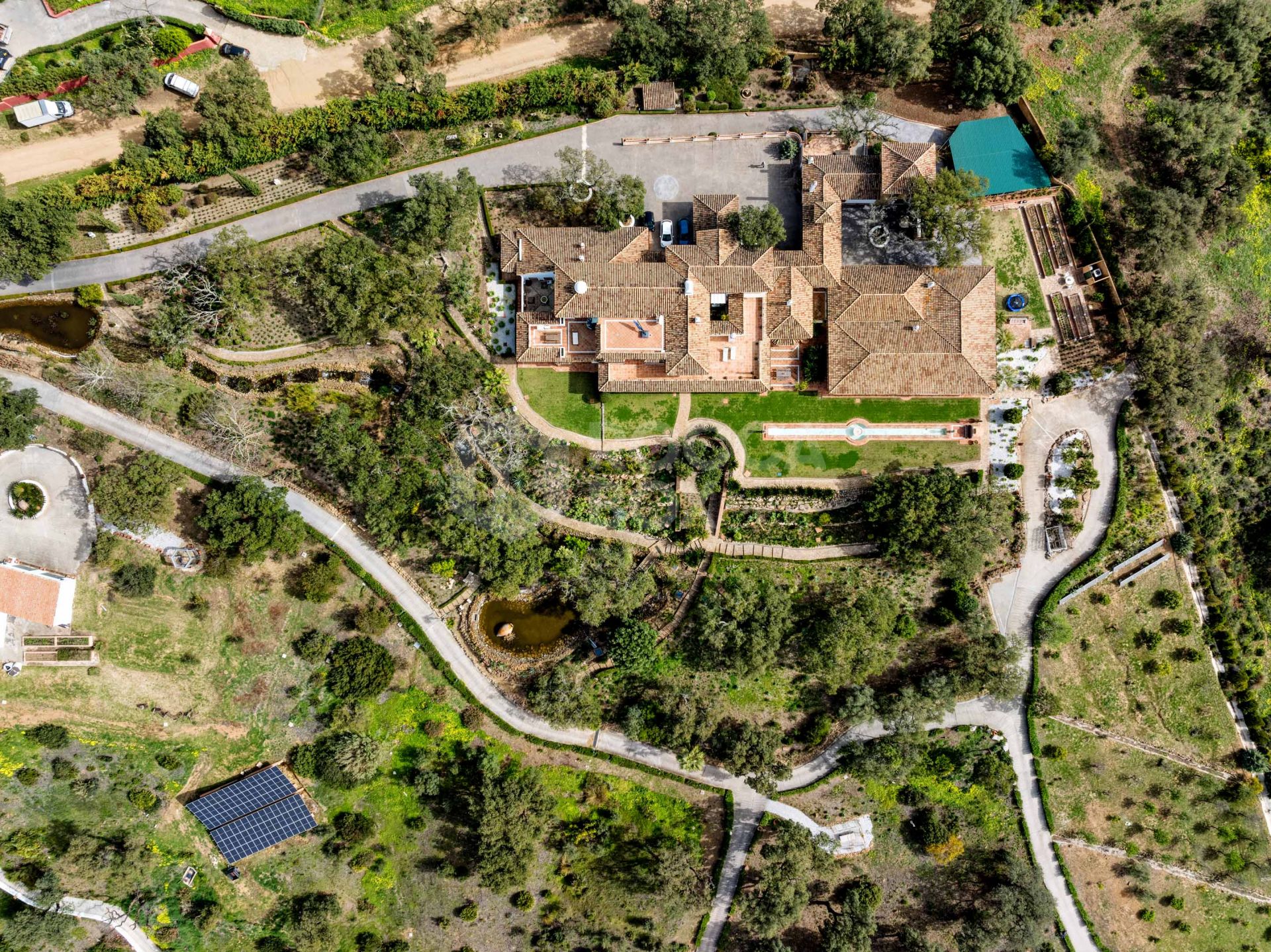 Astonishing country estate with sea views in La Mairena