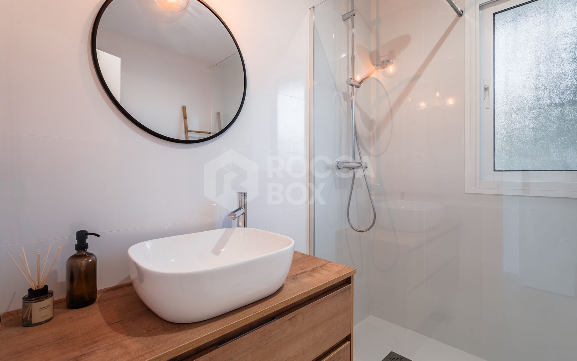 Spacious frontline golf townhouse in Las Encinas, La Quinta, Benahavís