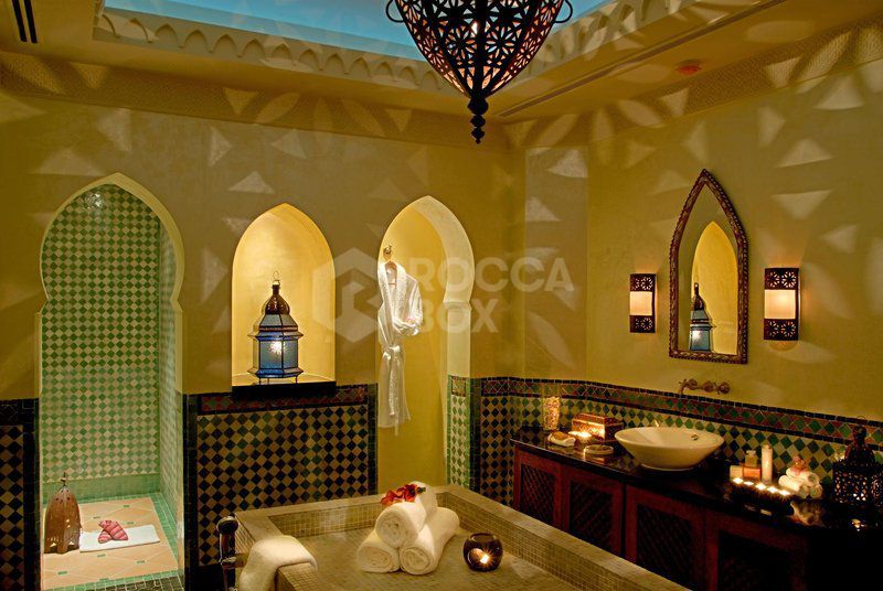 Spacious frontline golf townhouse in Las Encinas, La Quinta, Benahavís