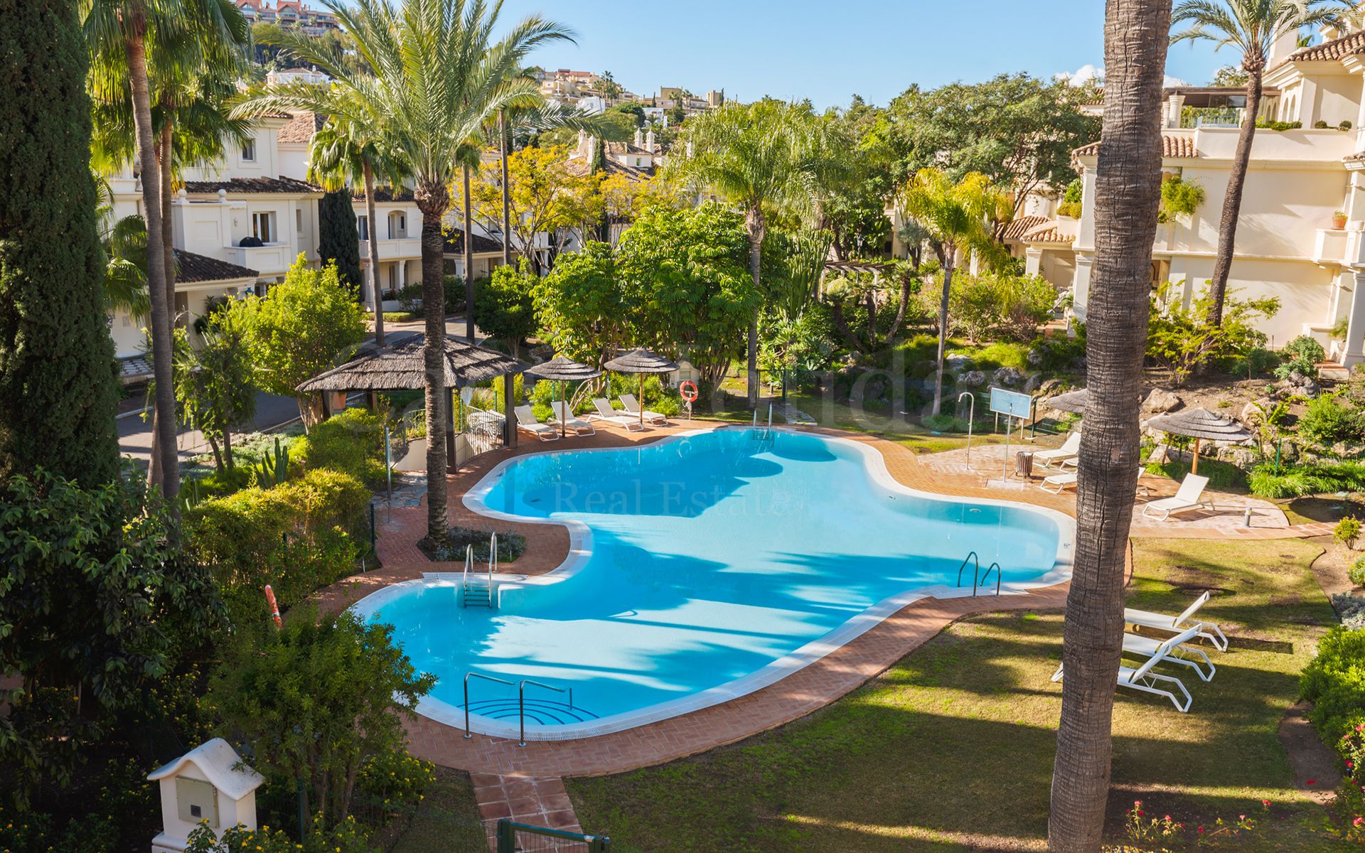 Duplex Penthouse in Las Alamandas, Marbella