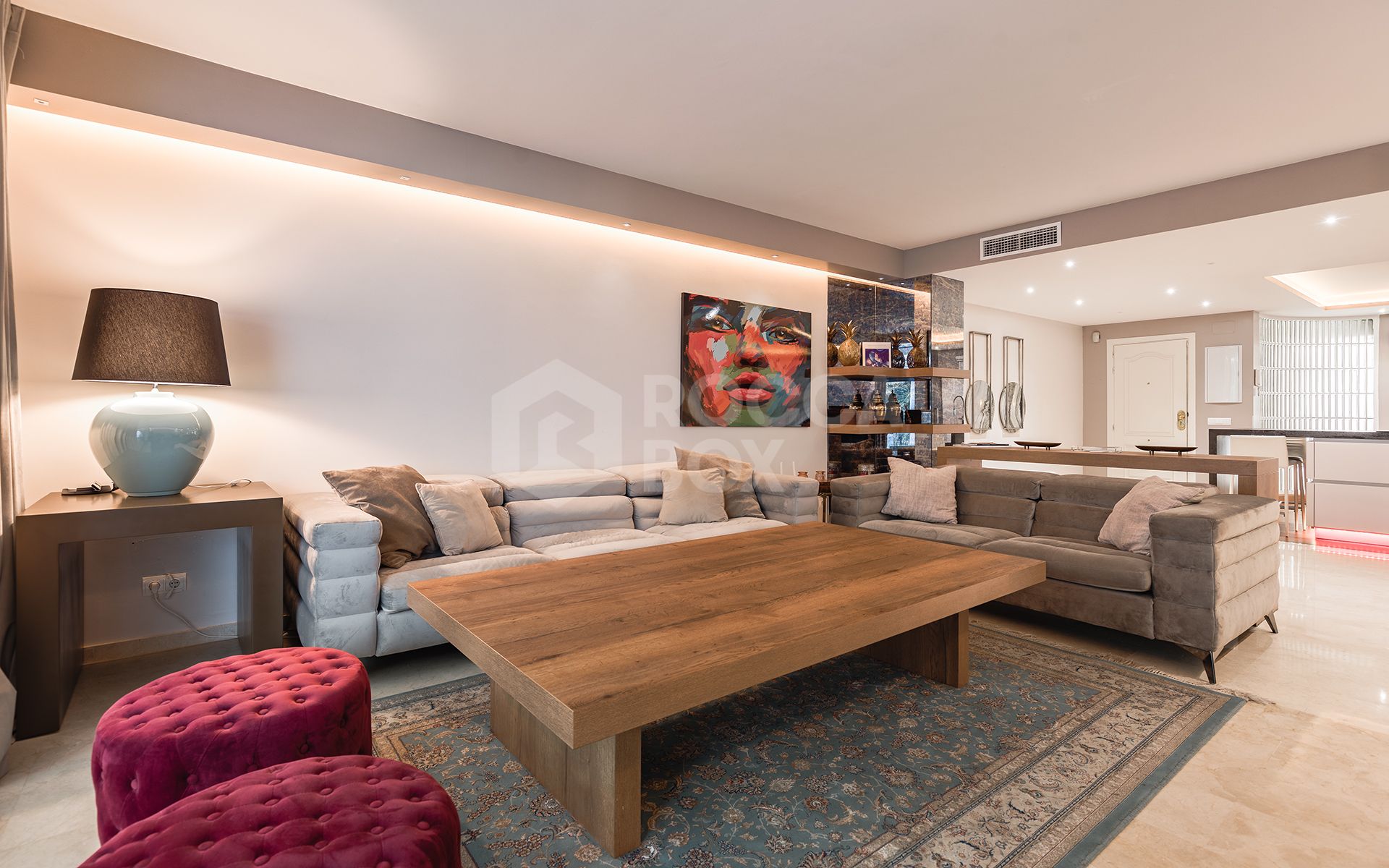 Stylish ground-floor apartment in Las Lomas del Marbella Club, on Marbella's Golden Mile