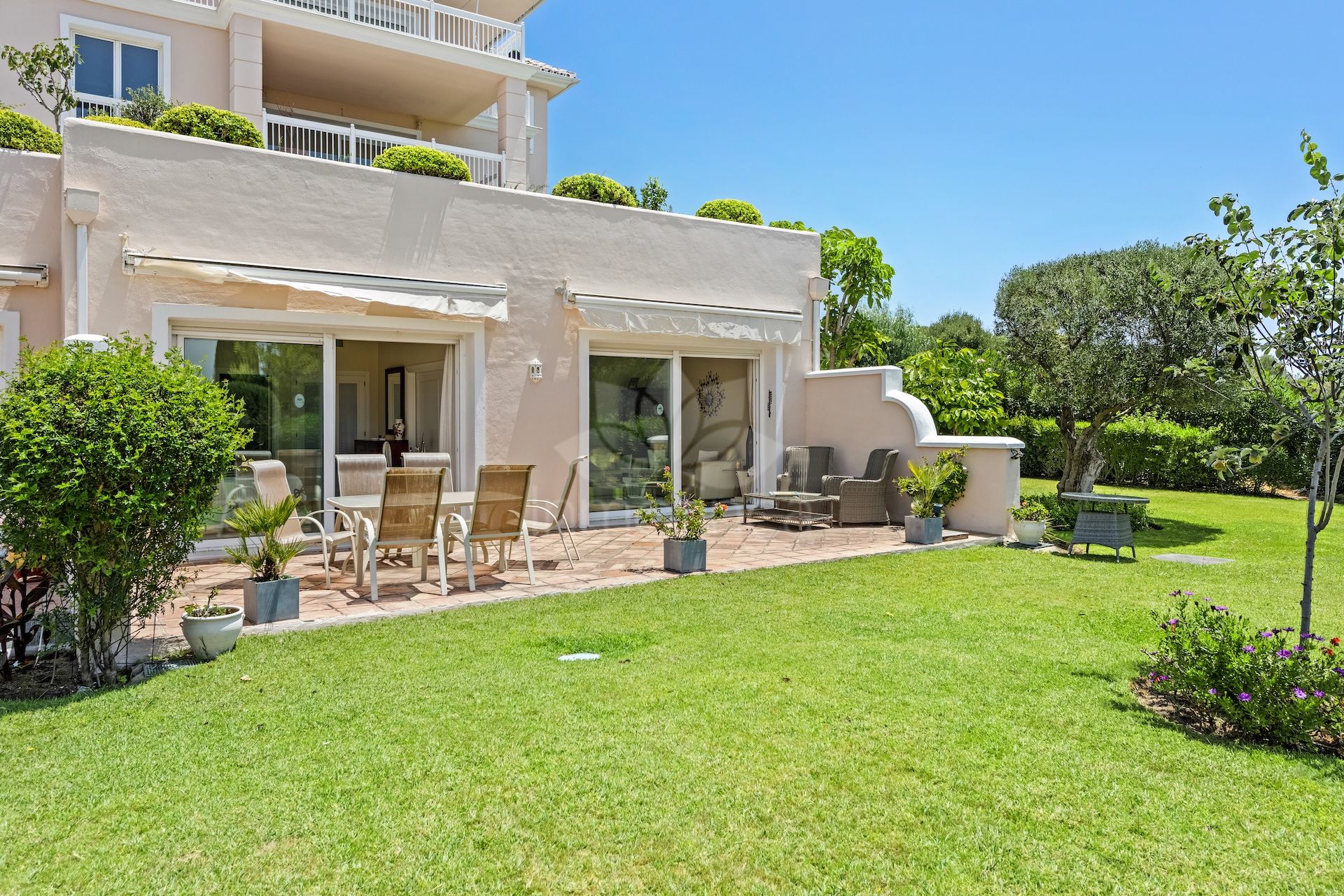 Ground Floor Apartment in Los Flamingos, Benahavis