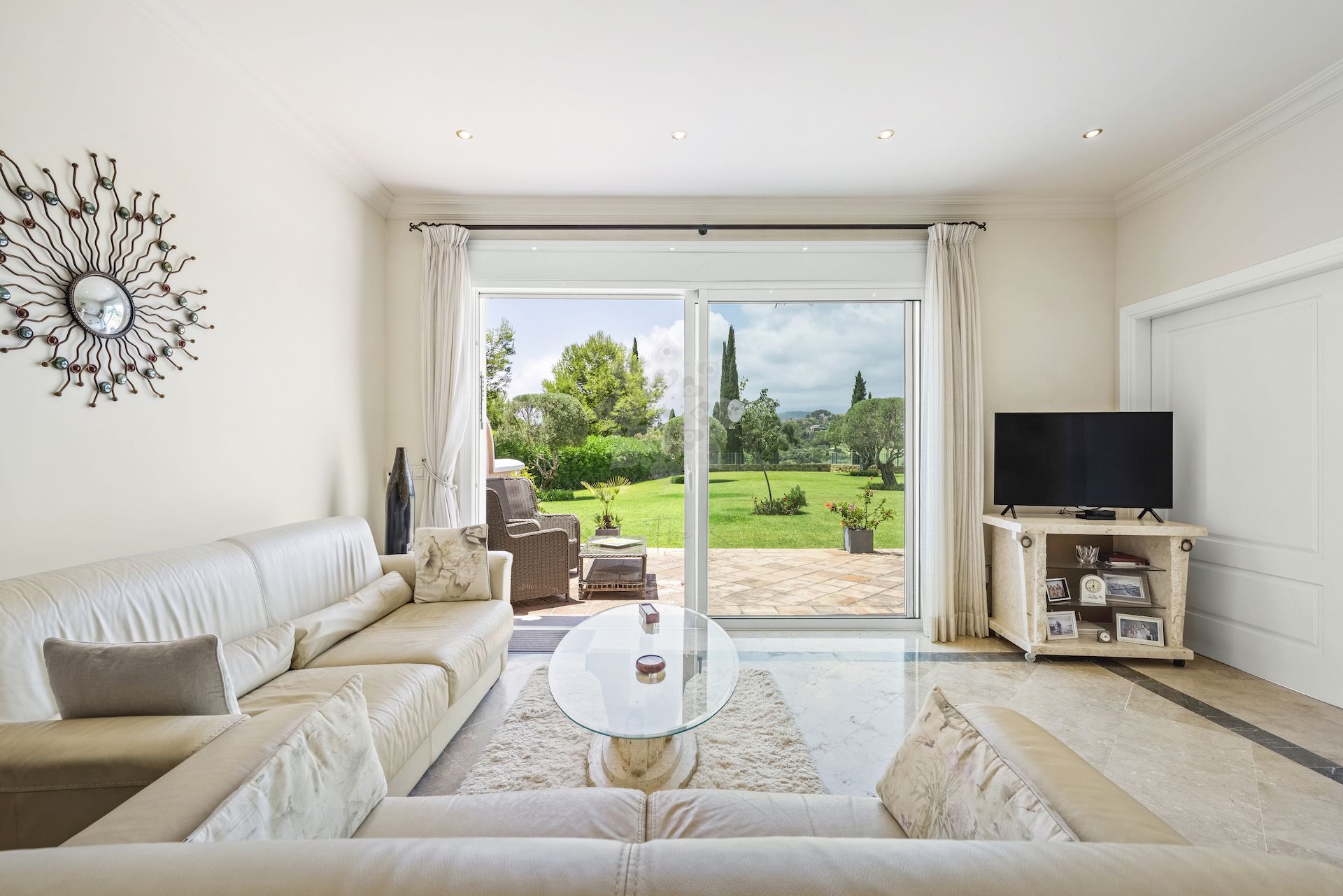 Apartamento Planta Baja en Los Flamingos, Benahavis