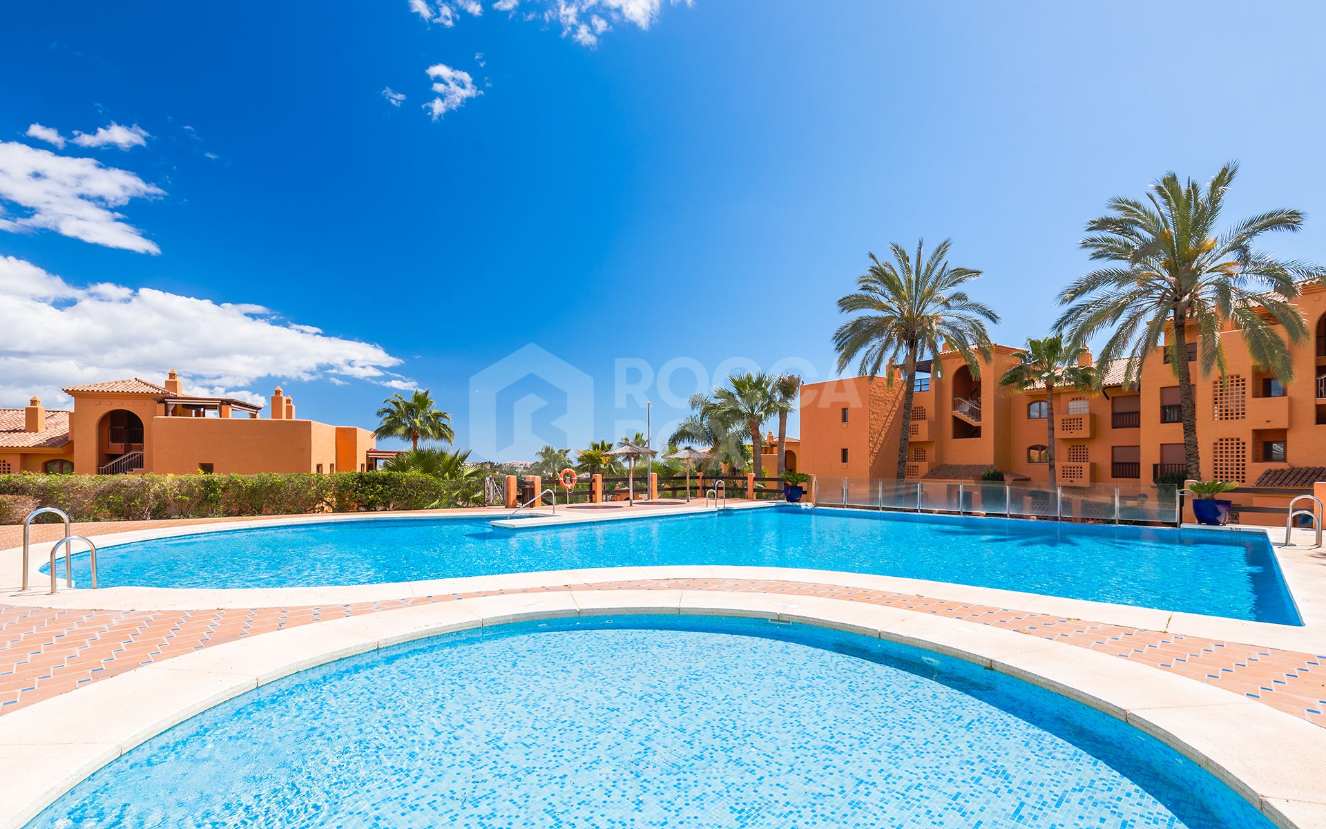 Fully renovated garden apartment in Gazules del Sol, a gated complex close to amenities in Benahavís