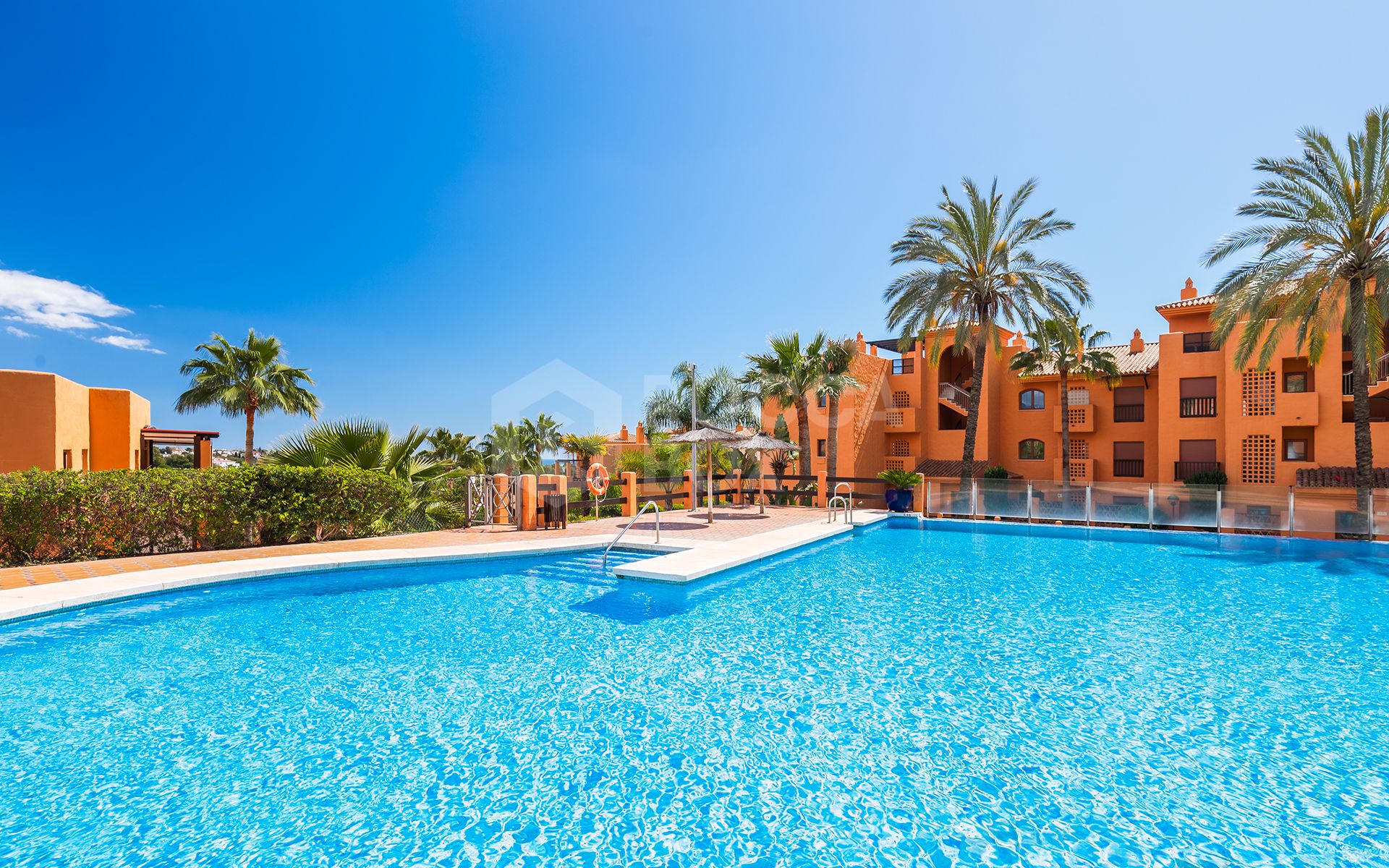 Fully renovated garden apartment in Gazules del Sol, a gated complex close to amenities in Benahavís