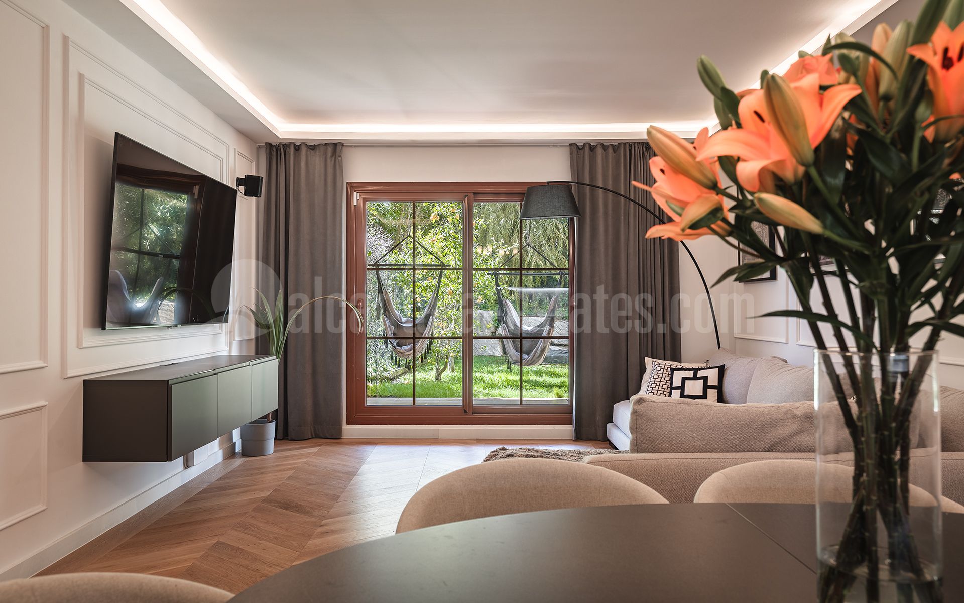 Apartamento Planta Baja en Gazules del Sol, Benahavis
