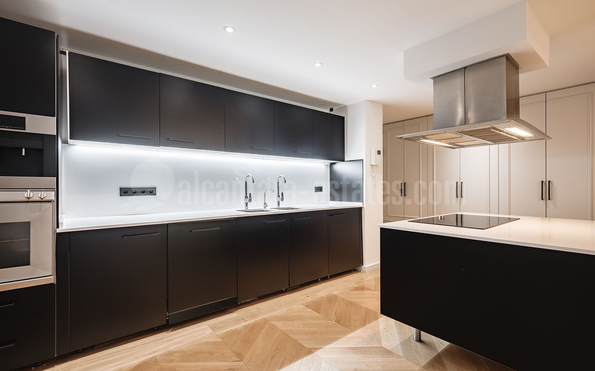 Apartamento Planta Baja en Gazules del Sol, Benahavis
