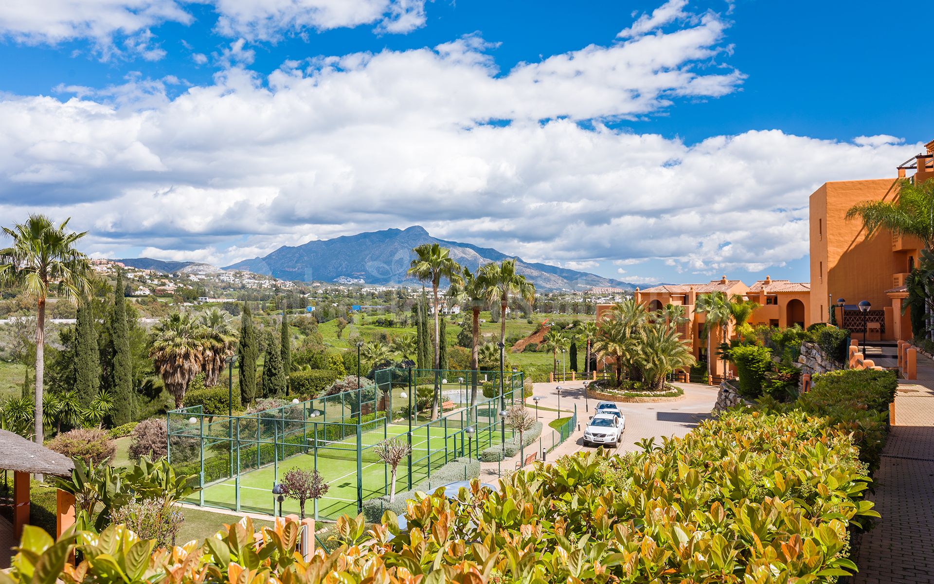 Apartamento Planta Baja en Gazules del Sol, Benahavis