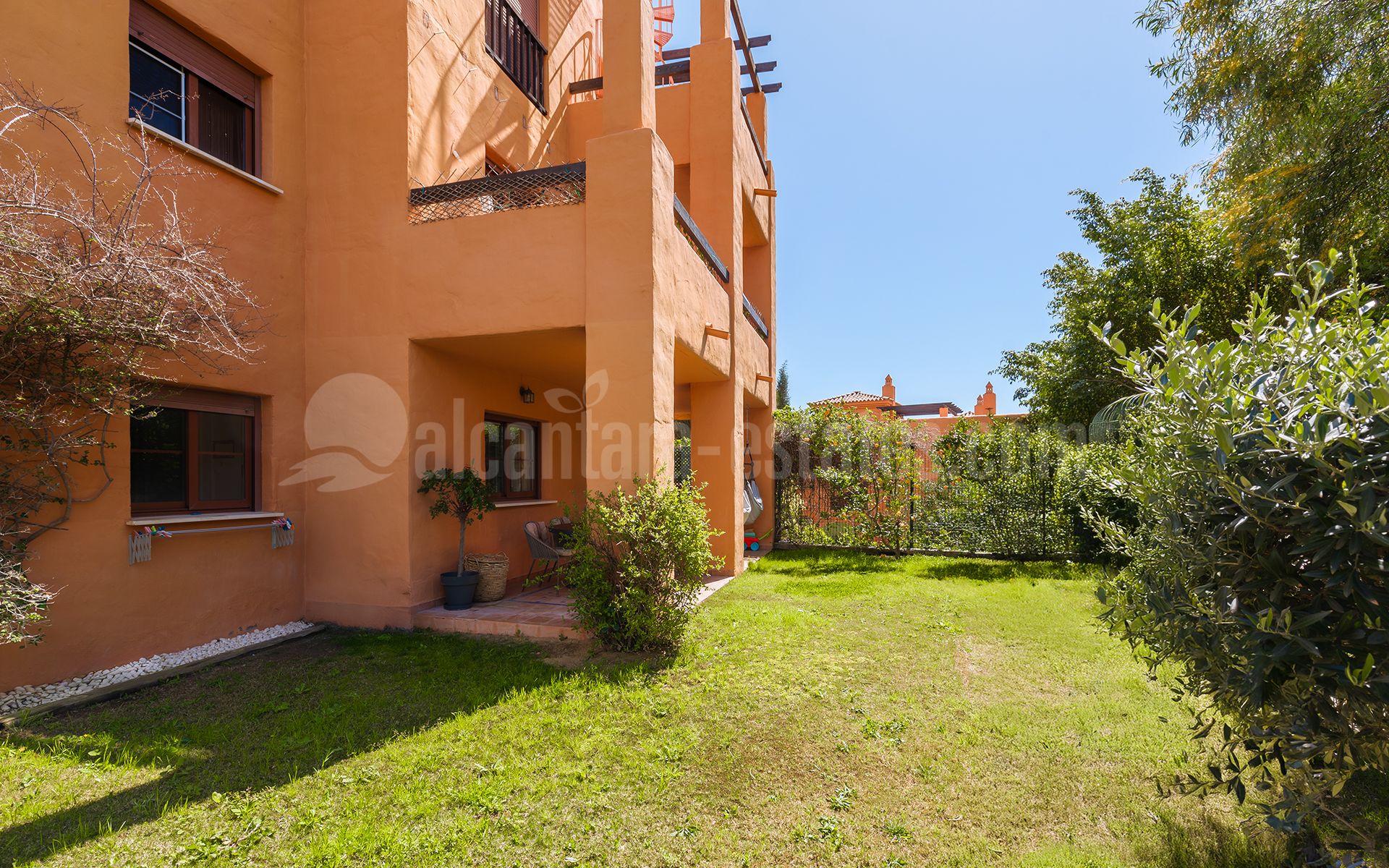 Apartamento Planta Baja en Gazules del Sol, Benahavis