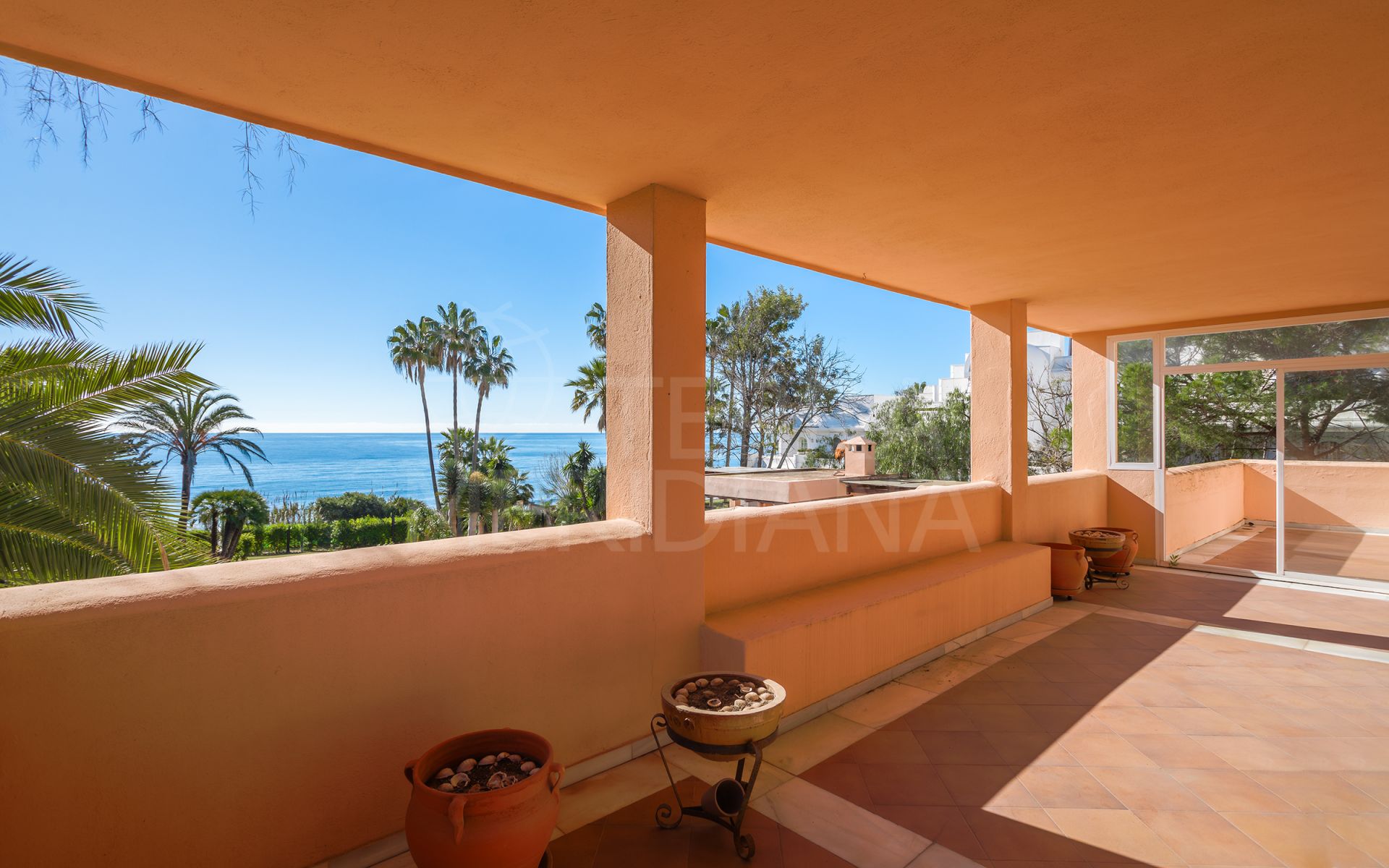 Villa in Hacienda Beach, Estepona