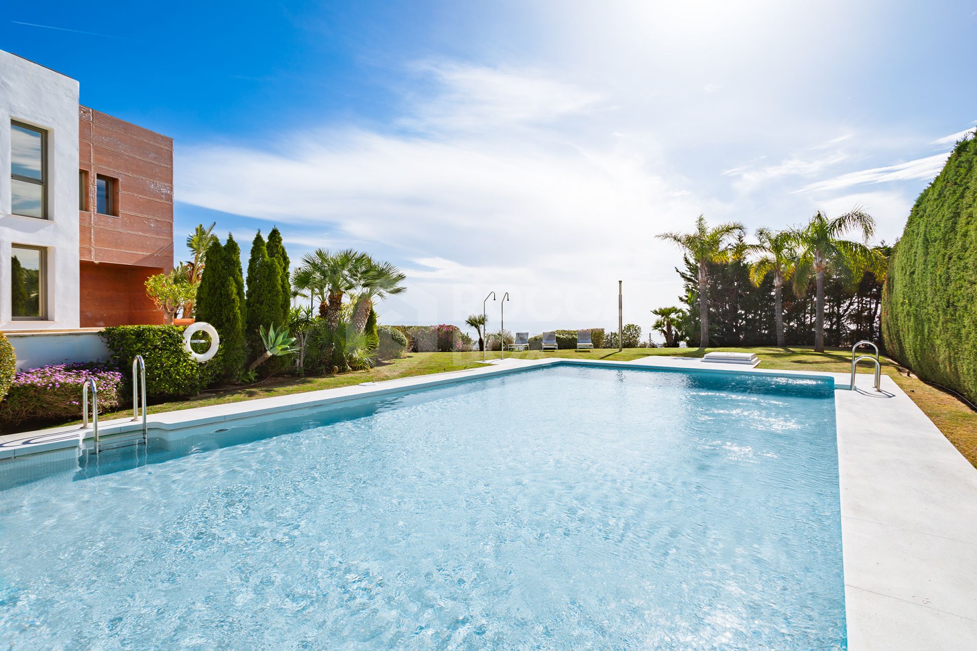 Semi-detached house with open views in Marbella Views, Benahavís