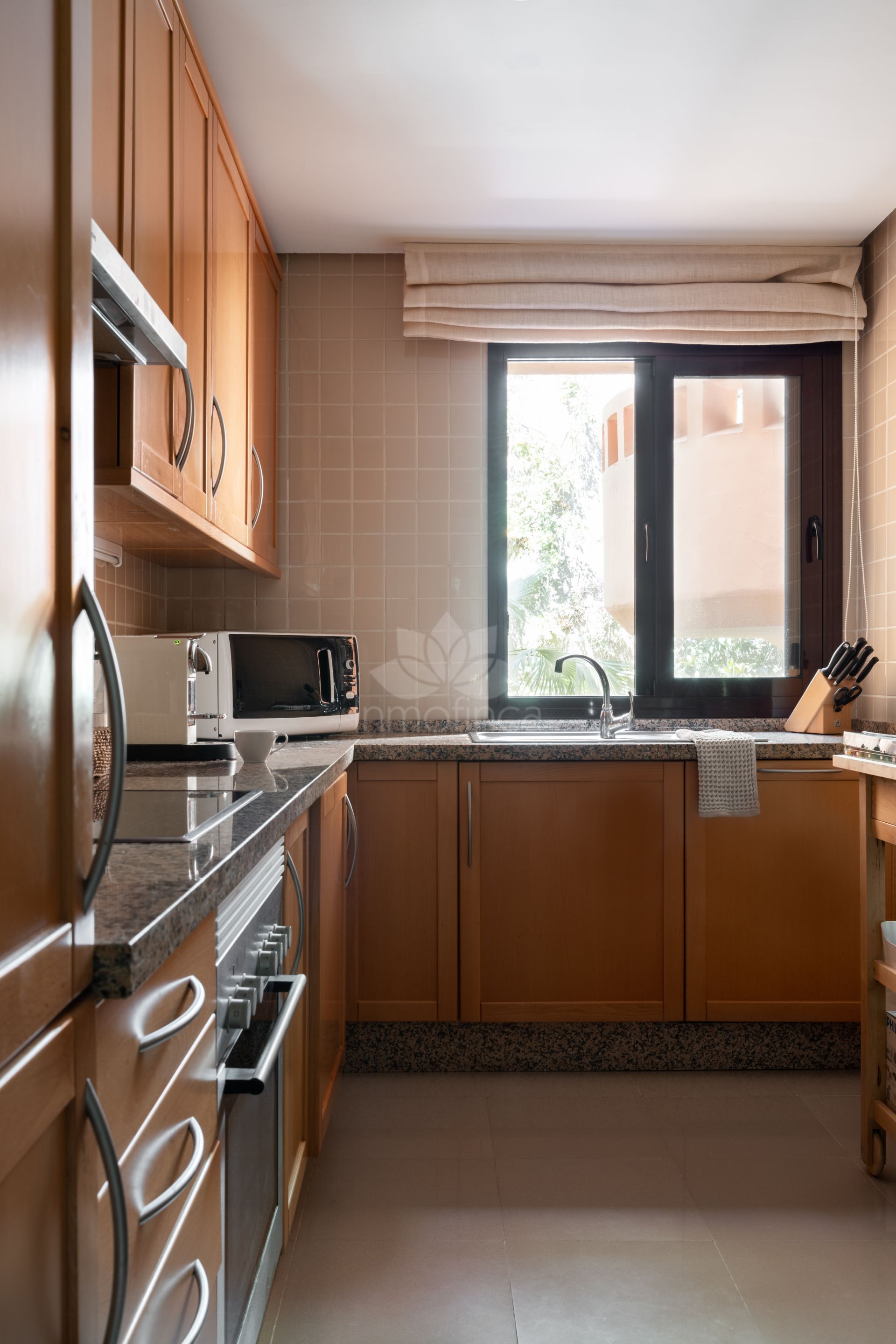 Apartamento en Cumbres de Los Almendros, Benahavis