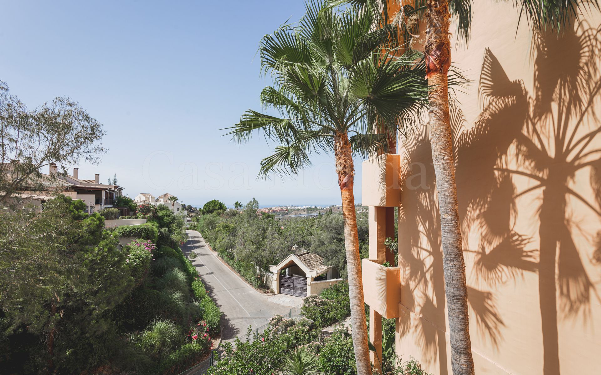 Apartment in Cumbres de Los Almendros, Benahavis
