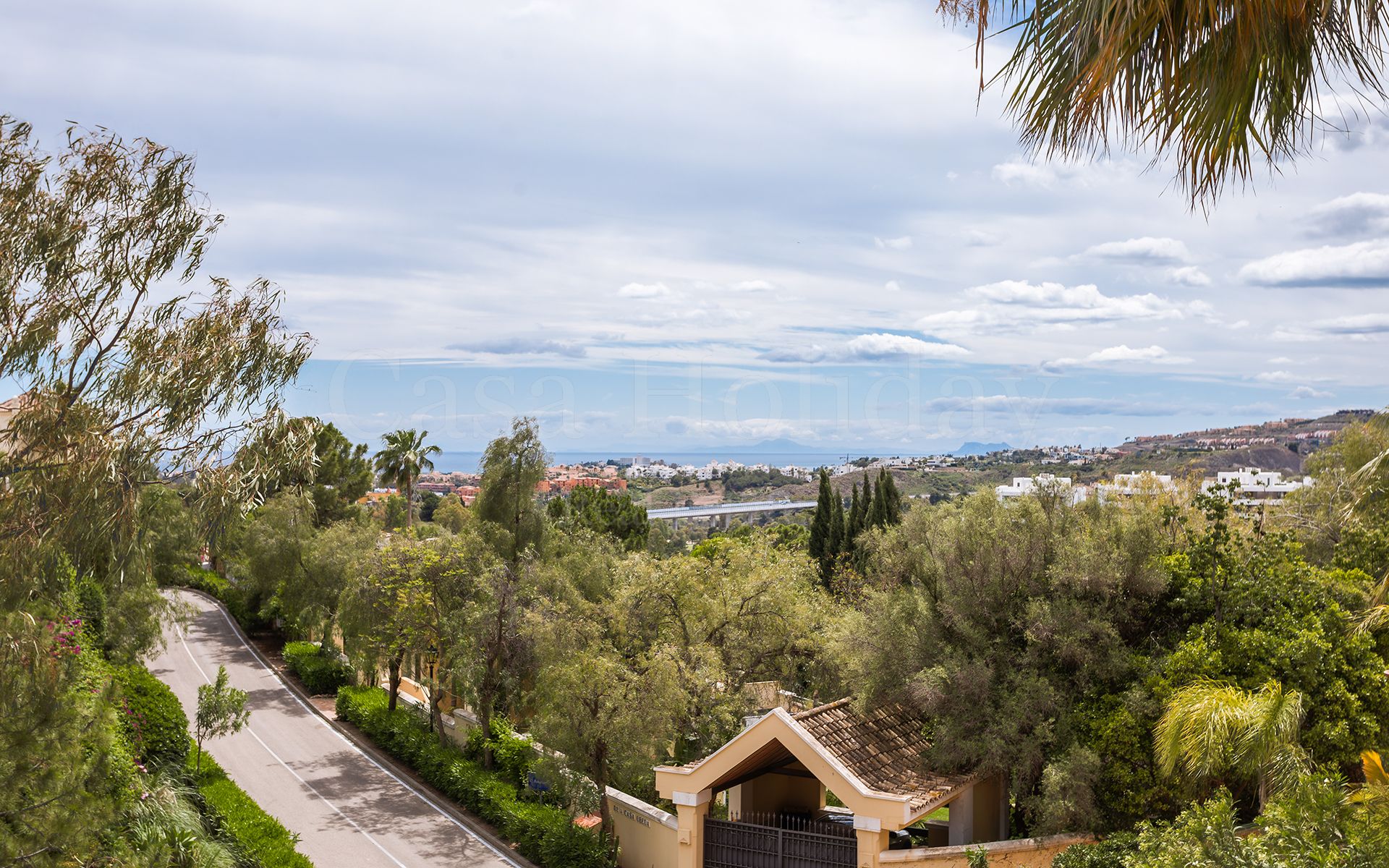 Apartment in Cumbres de Los Almendros, Benahavis