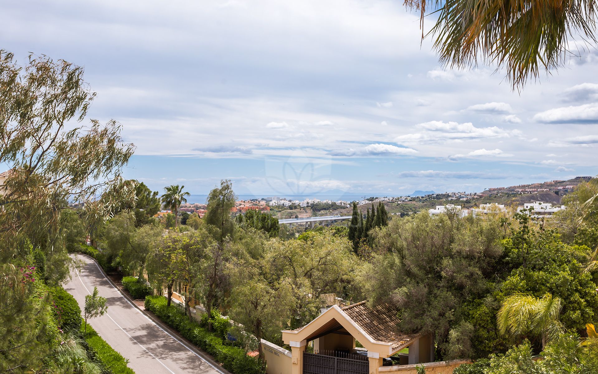 Apartamento en Cumbres de Los Almendros, Benahavis