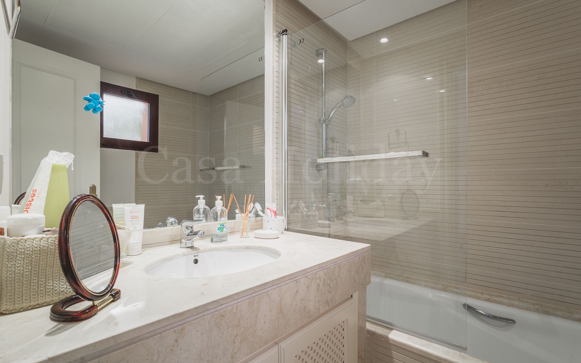 Apartment in Cumbres de Los Almendros, Benahavis