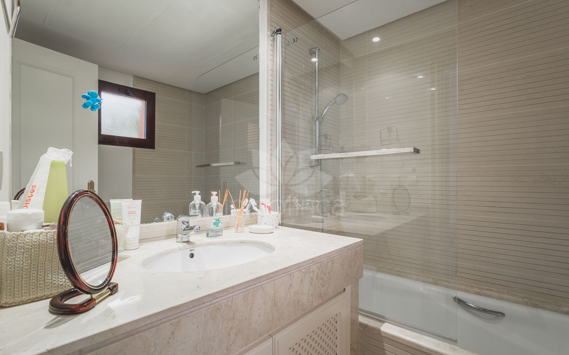 Apartamento en Cumbres de Los Almendros, Benahavis