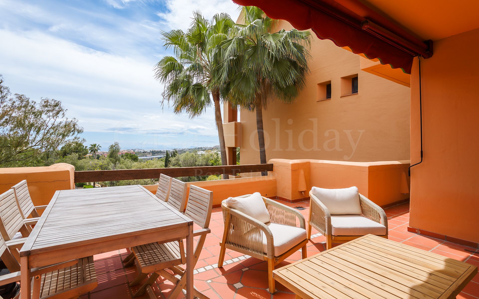 Apartment in Cumbres de Los Almendros, Benahavis