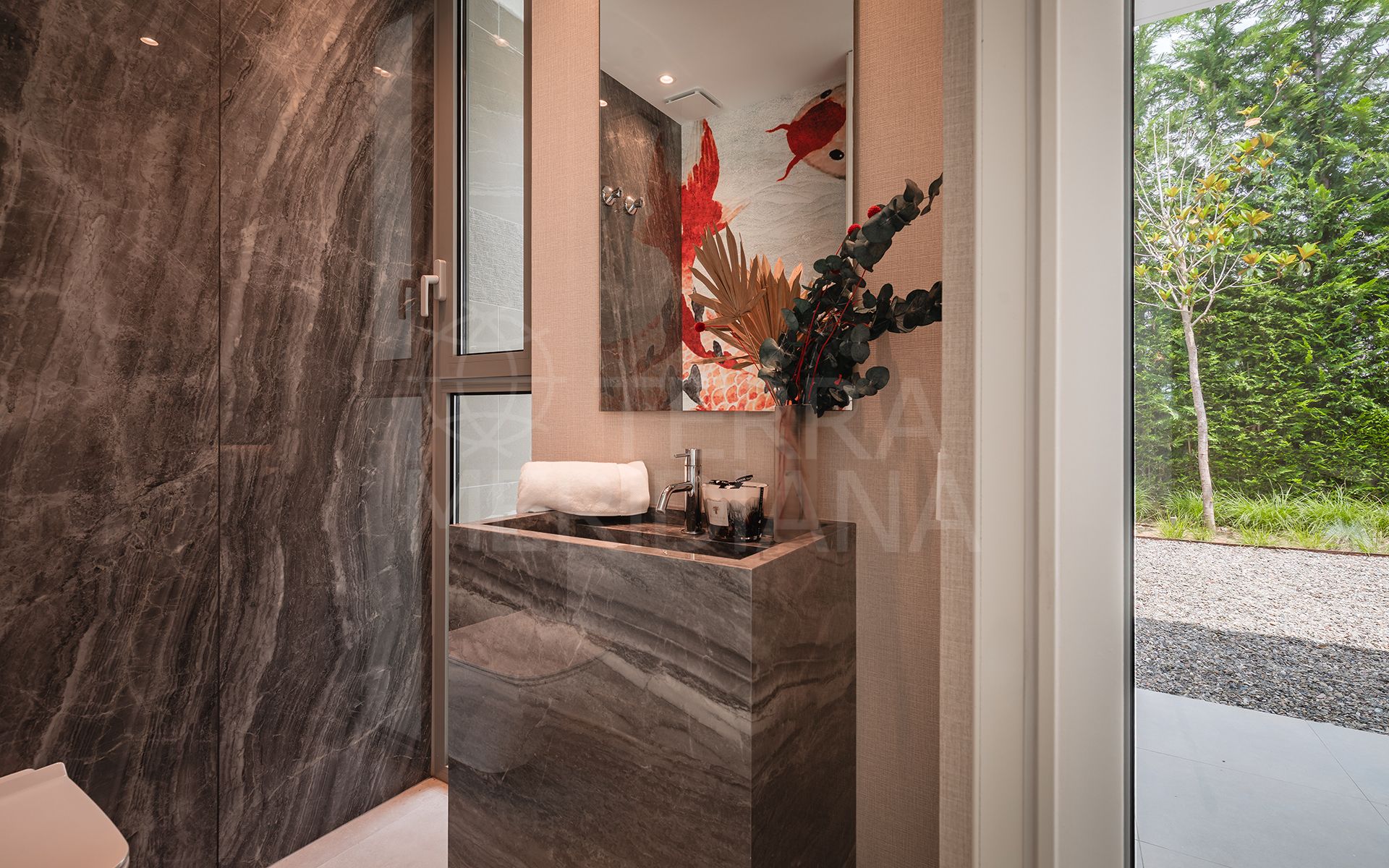 Villa in El Paraiso, Estepona