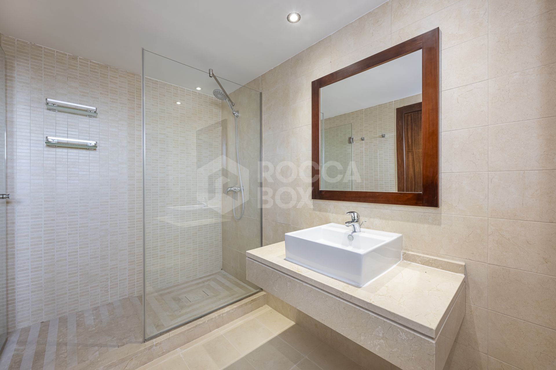 Mediterranean style south-facing triplex located in a gated community in Altos de Los Monteros, East Marbella