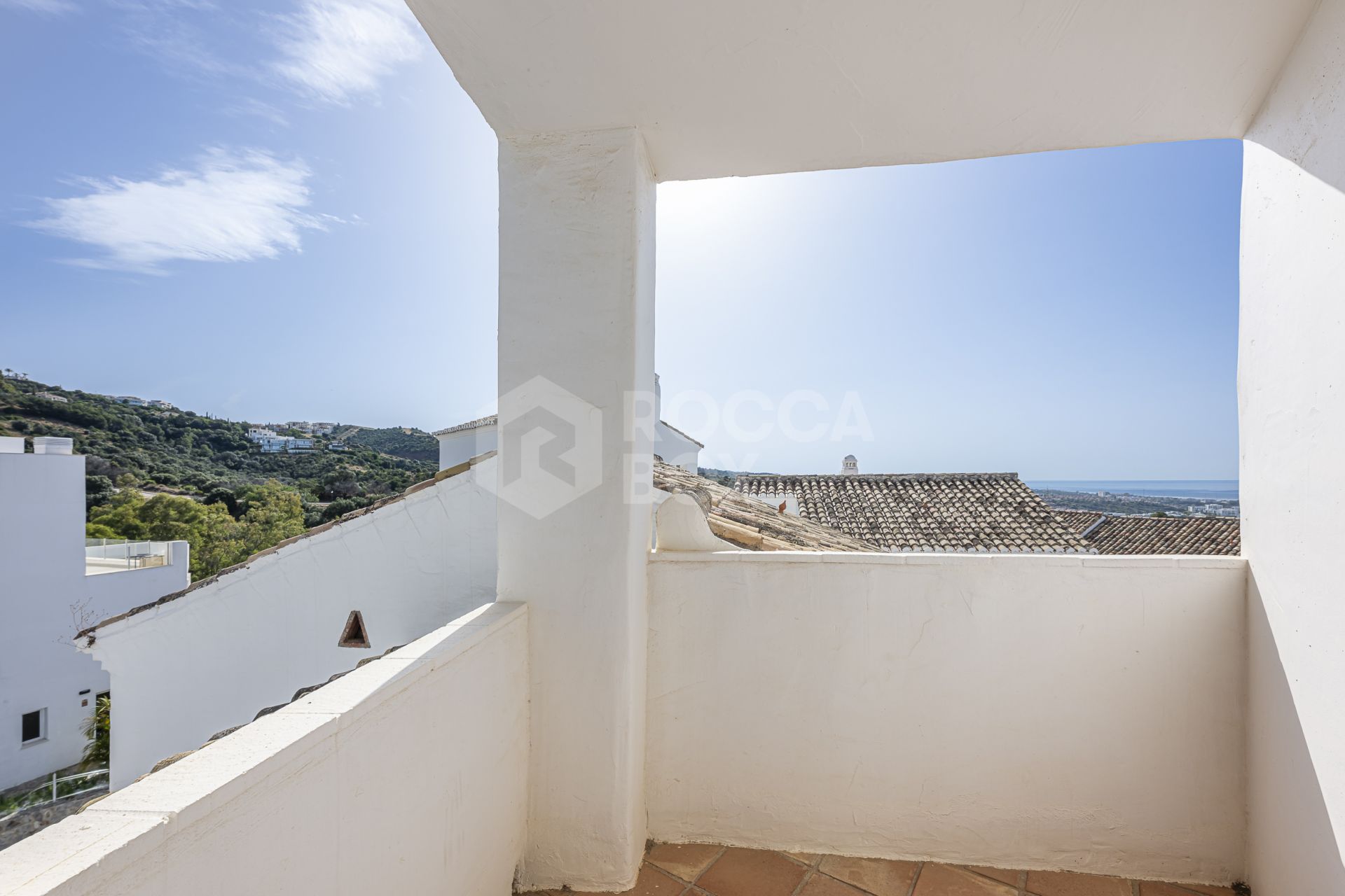 Mediterranean style south-facing triplex located in a gated community in Altos de Los Monteros, East Marbella