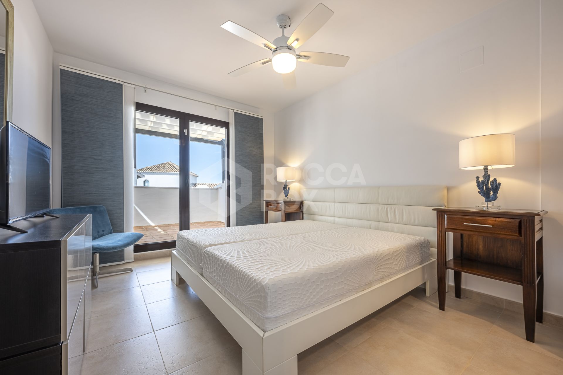 Mediterranean style south-facing triplex located in a gated community in Altos de Los Monteros, East Marbella