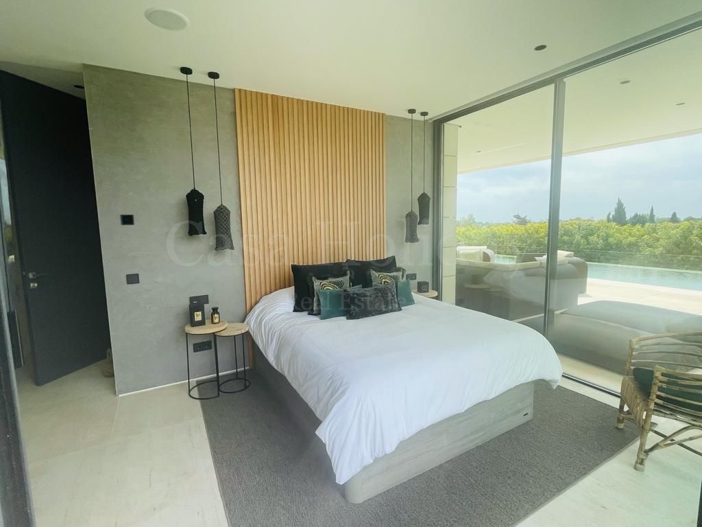 Villa en Lomas del Virrey, Marbella