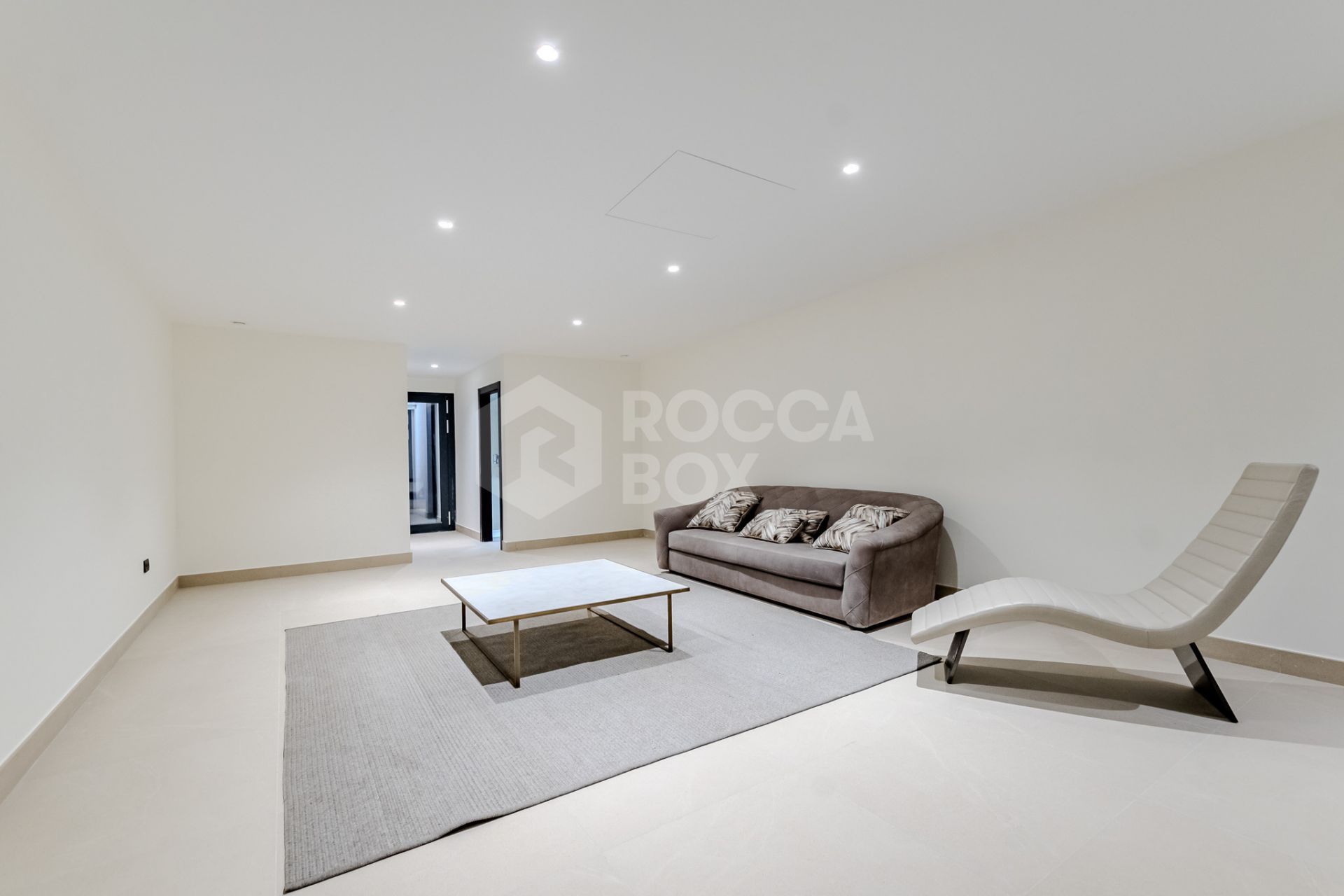 A Masterpiece of Modern Elegance in Sotogrande’s Kings and Queens