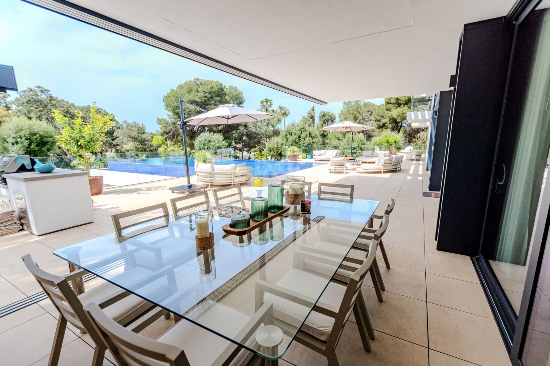 A Masterpiece of Modern Elegance in Sotogrande’s Kings and Queens