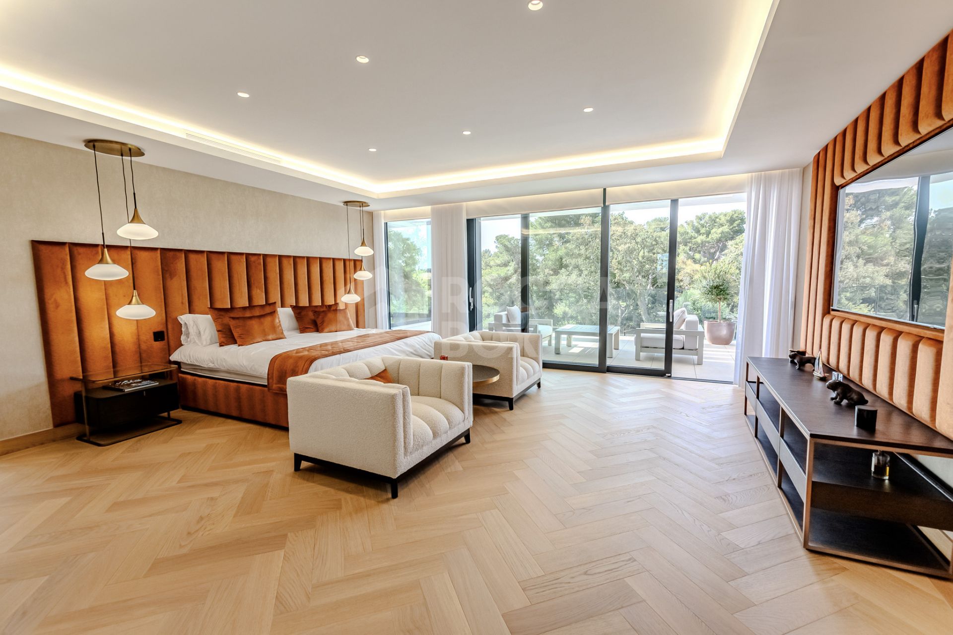 A Masterpiece of Modern Elegance in Sotogrande’s Kings and Queens