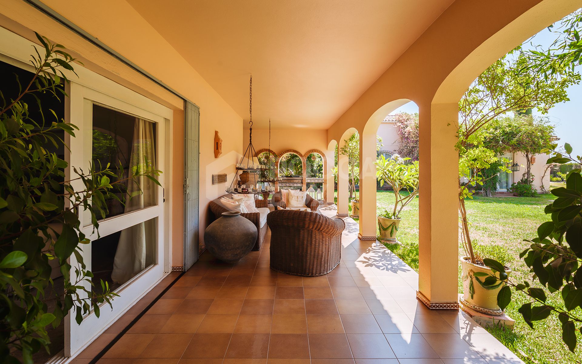 Elegant Andalusian Villa with Sea Views and Expansion Potential in Fuente del Espanto