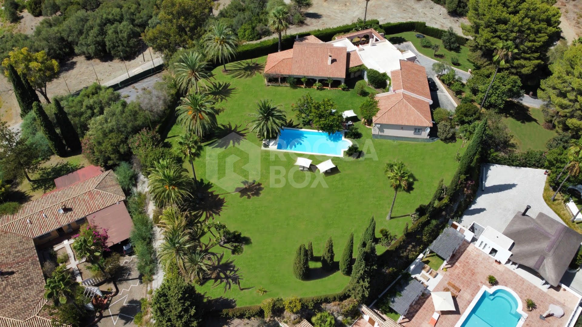 Elegant Andalusian Villa with Sea Views and Expansion Potential in Fuente del Espanto