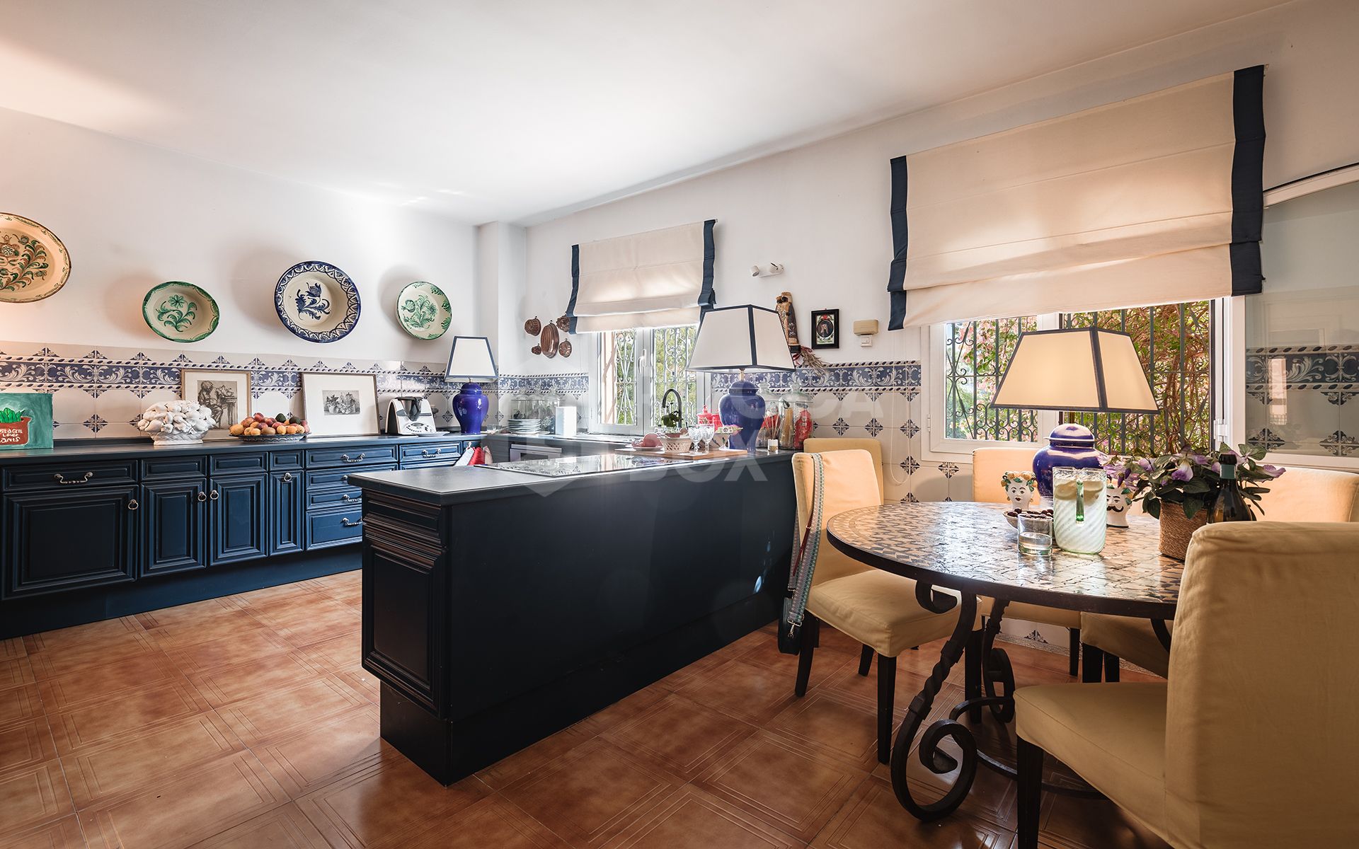 Elegant Andalusian Villa with Sea Views and Expansion Potential in Fuente del Espanto