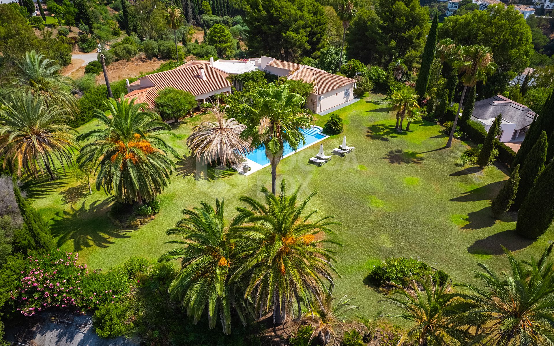 Elegant Andalusian Villa with Sea Views and Expansion Potential in Fuente del Espanto