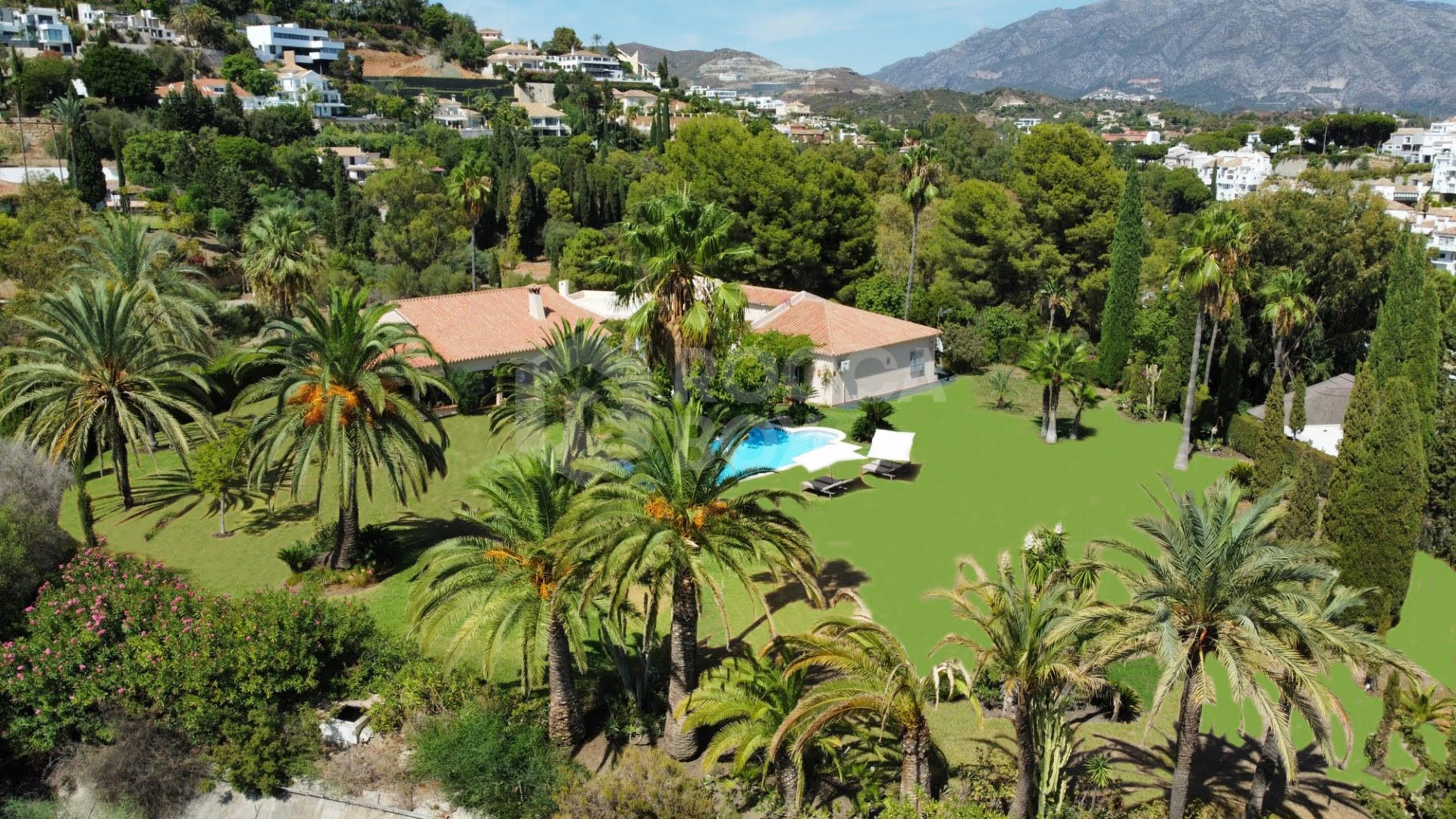 Elegant Andalusian Villa with Sea Views and Expansion Potential in Fuente del Espanto